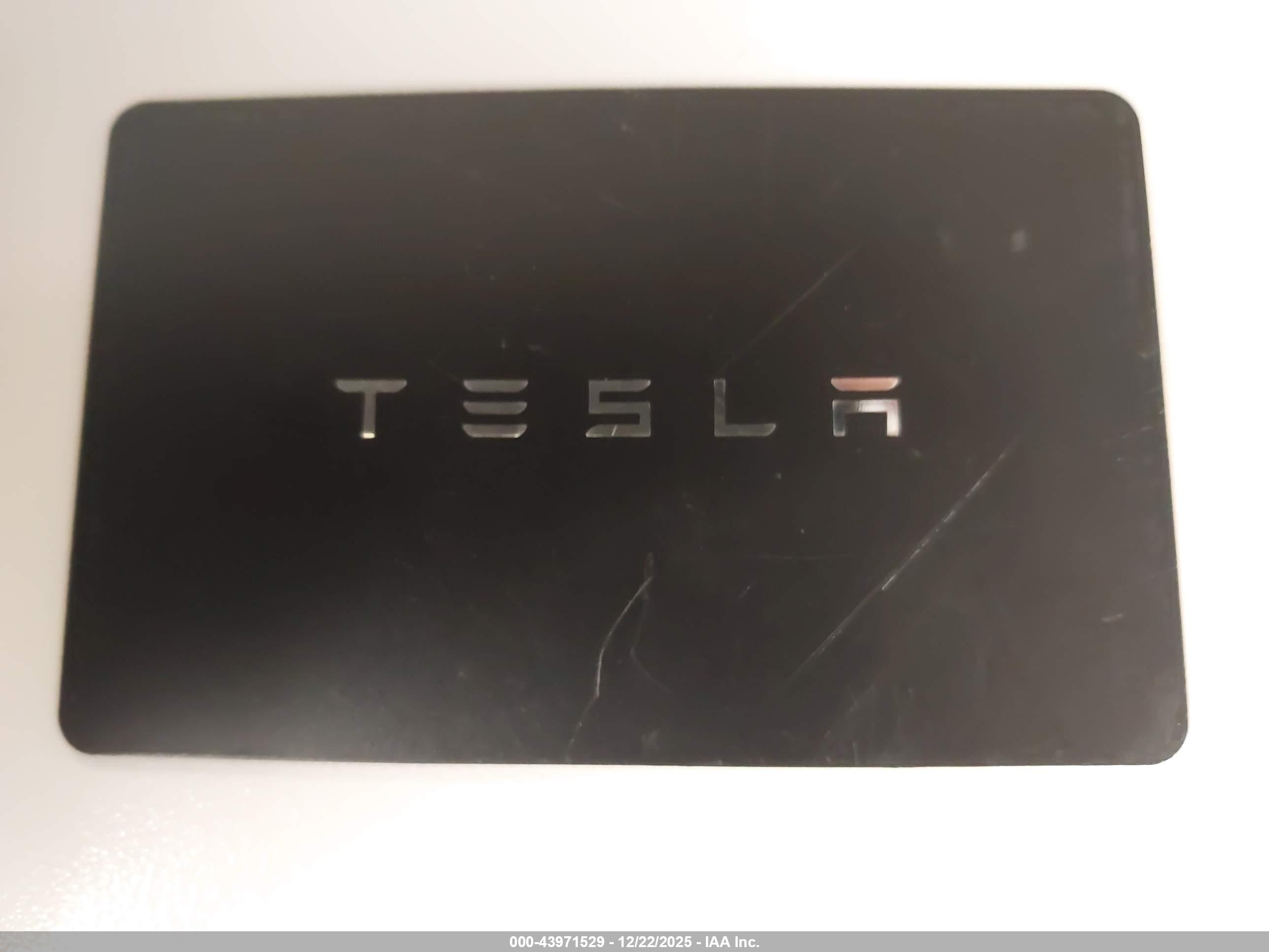 TESLA MODEL image 11