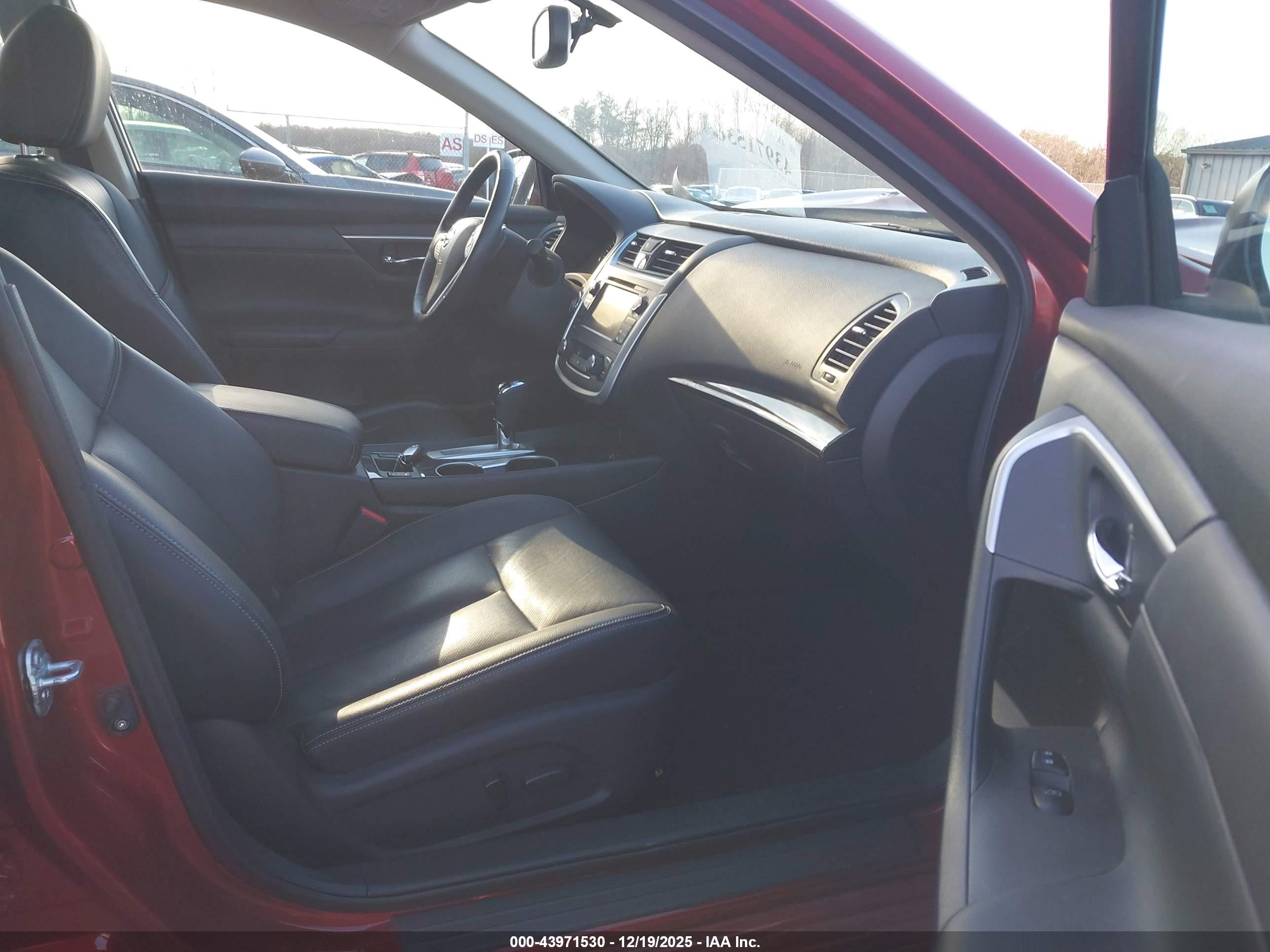 NISSAN ALTIMA image 5
