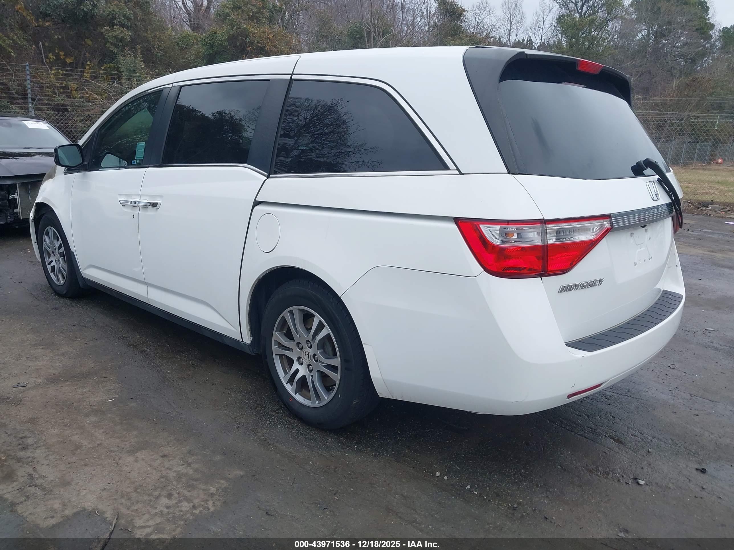 HONDA ODYSSEY image 3