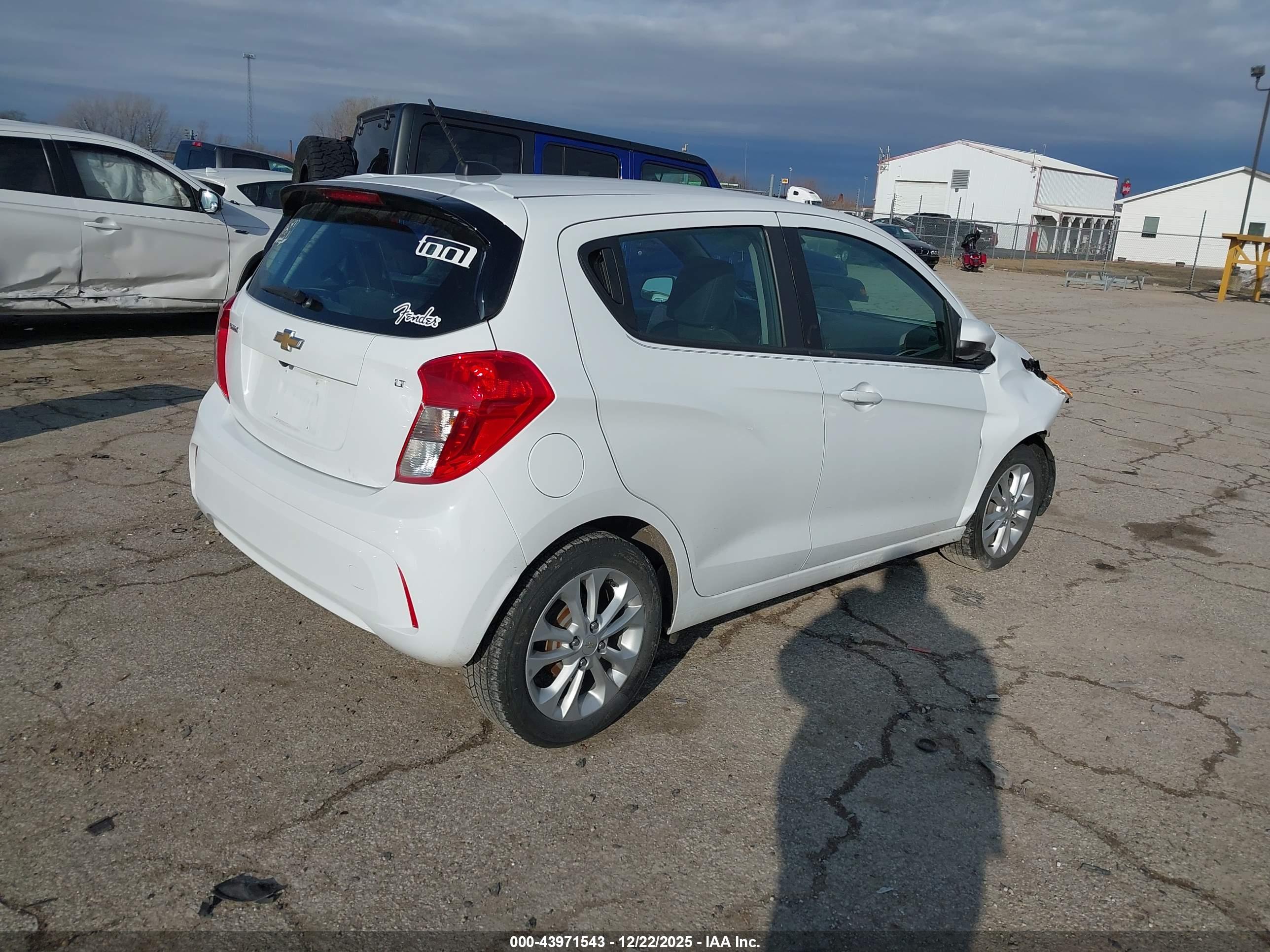 CHEVROLET SPARK image 4