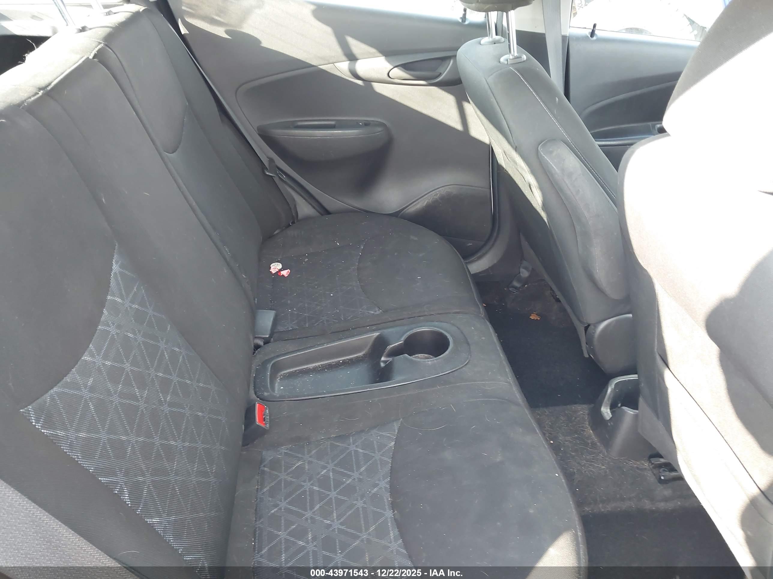 CHEVROLET SPARK image 8