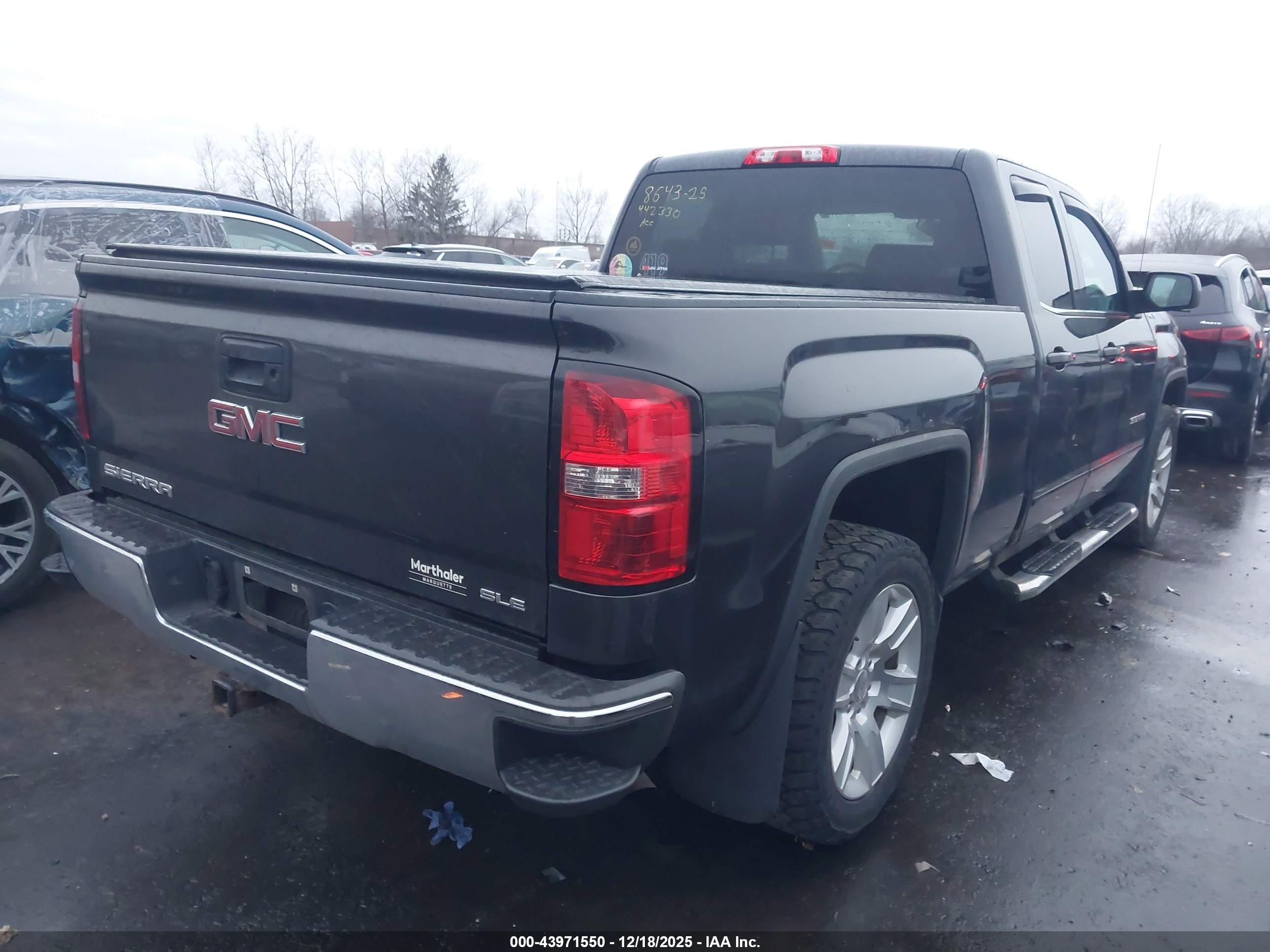 GMC SIERRA image 4