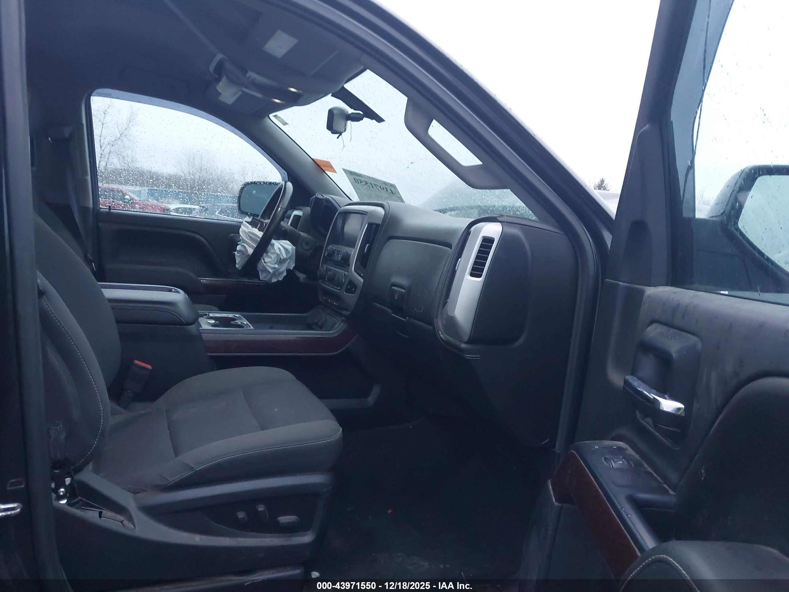 GMC SIERRA image 5