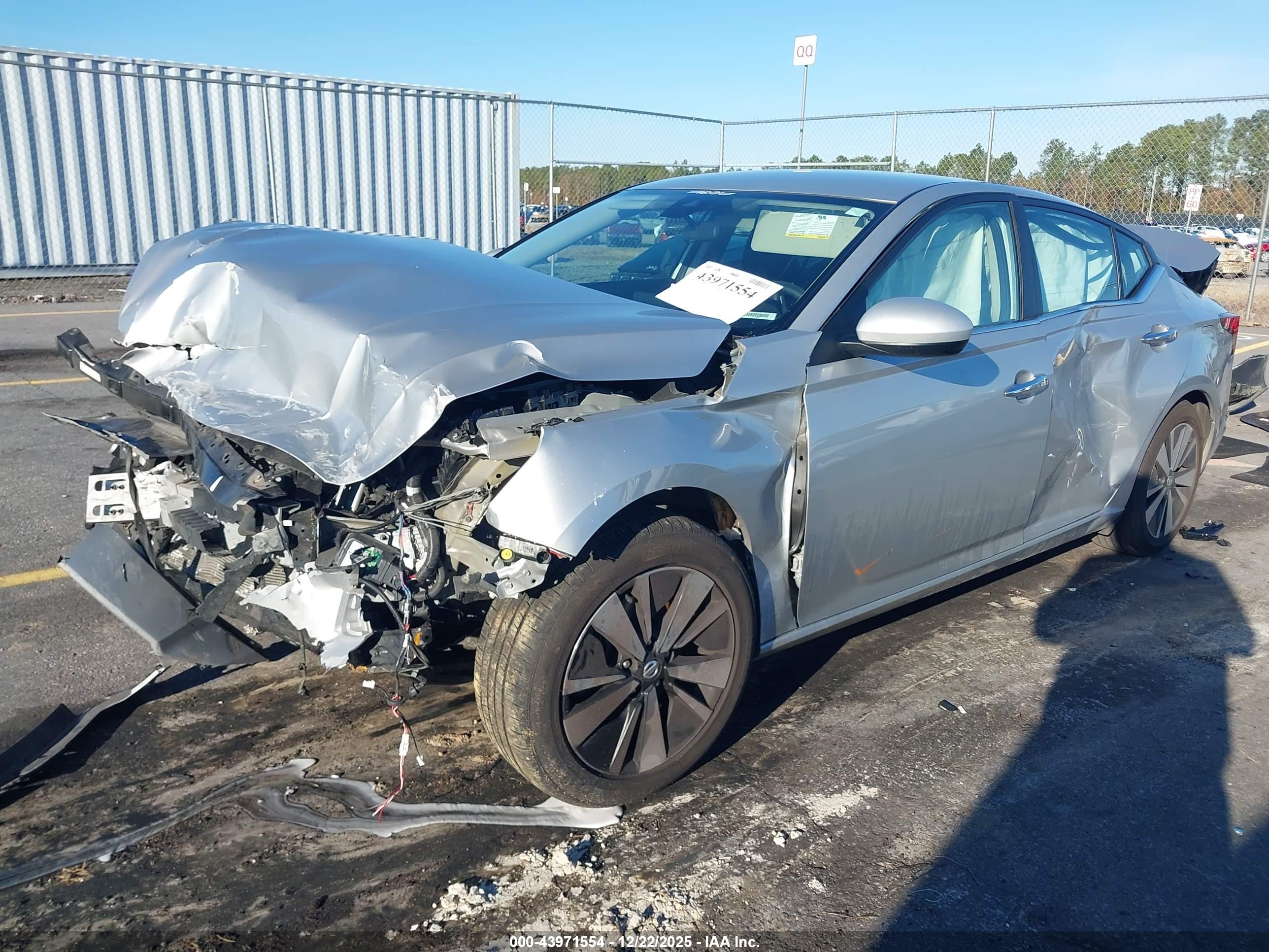 NISSAN ALTIMA image 2