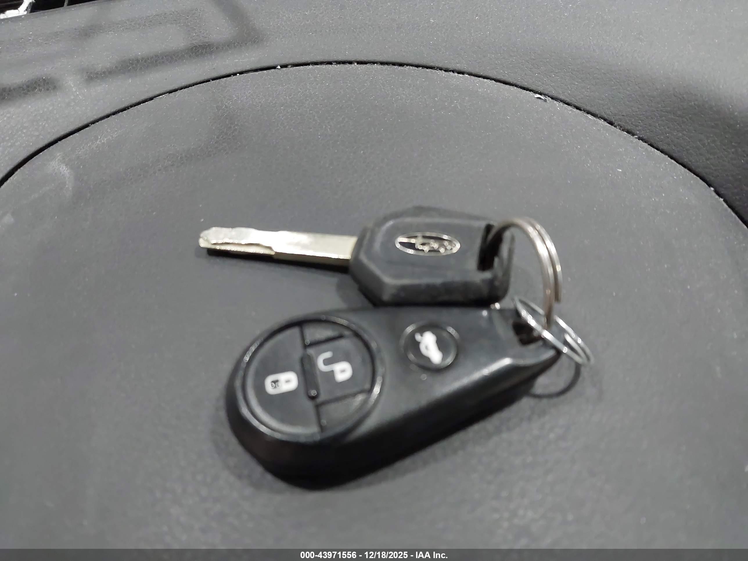 SUBARU FORESTER image 11