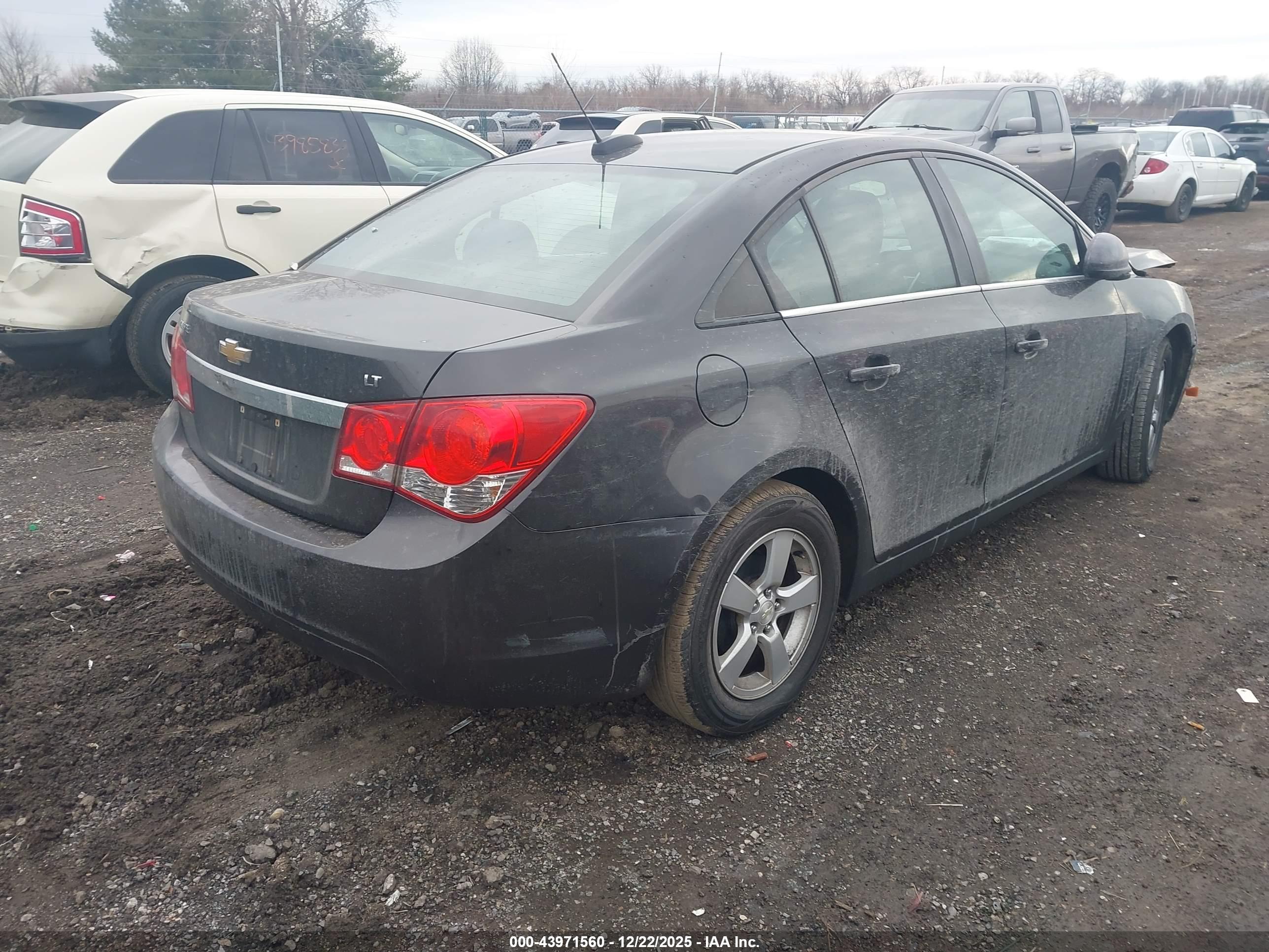 CHEVROLET CRUZE image 4