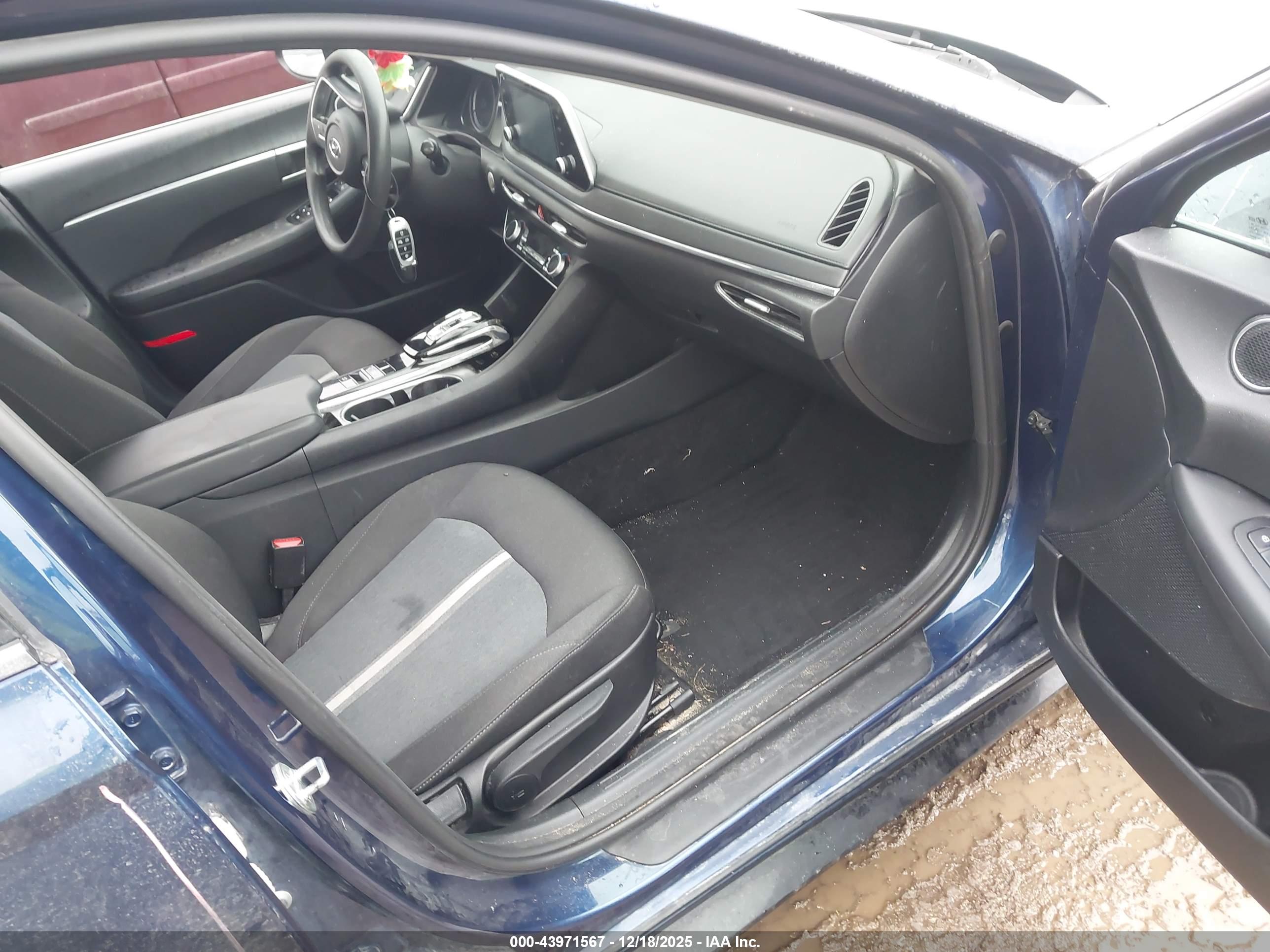 HYUNDAI SONATA image 5