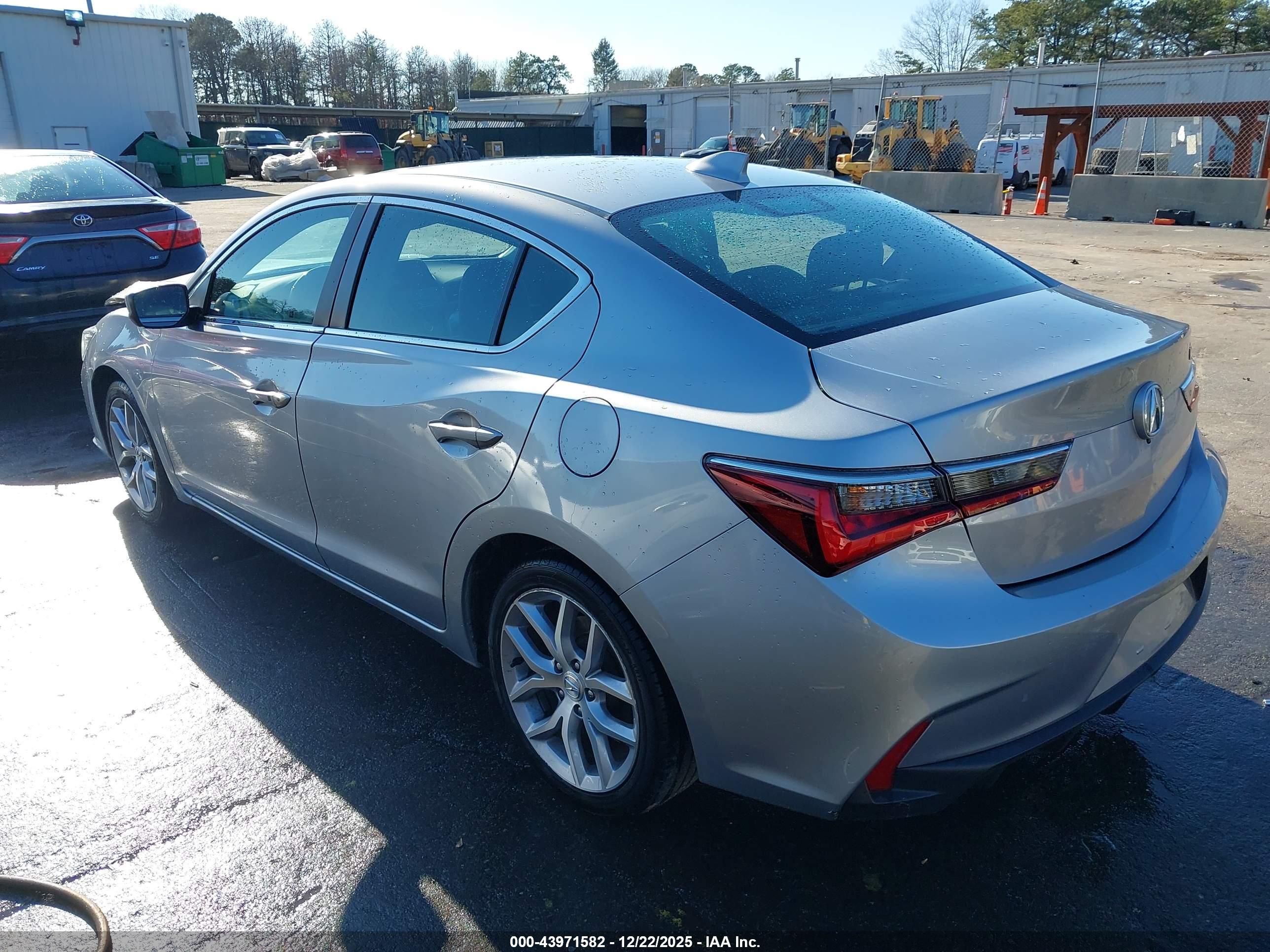 ACURA ILX image 3