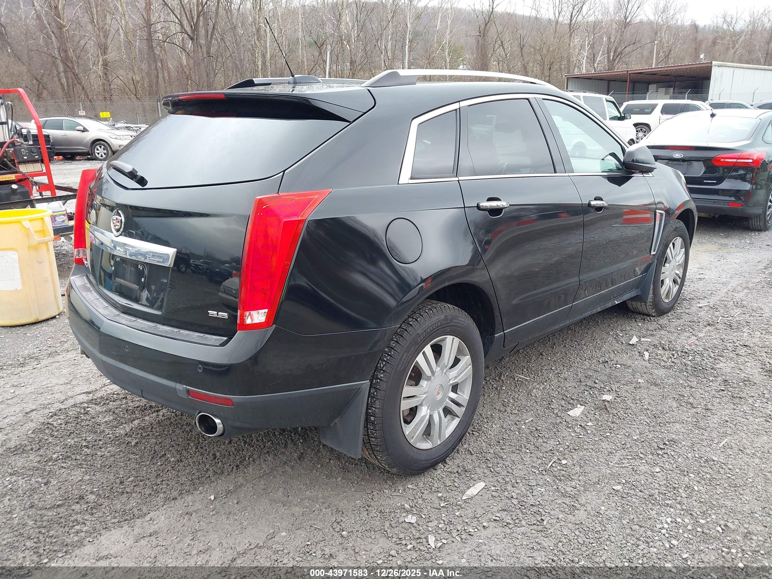 CADILLAC SRX image 4