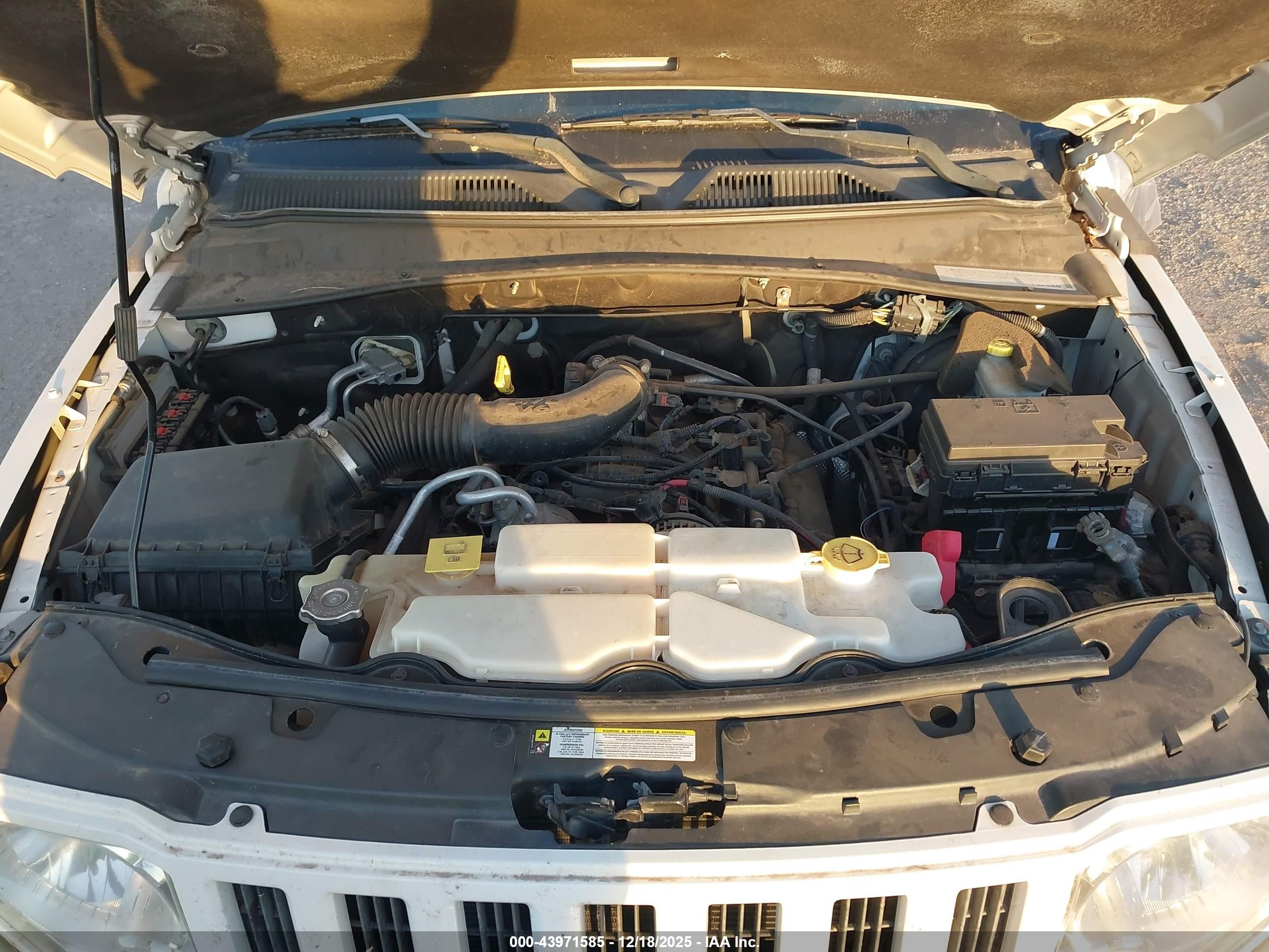 JEEP LIBERTY image 10