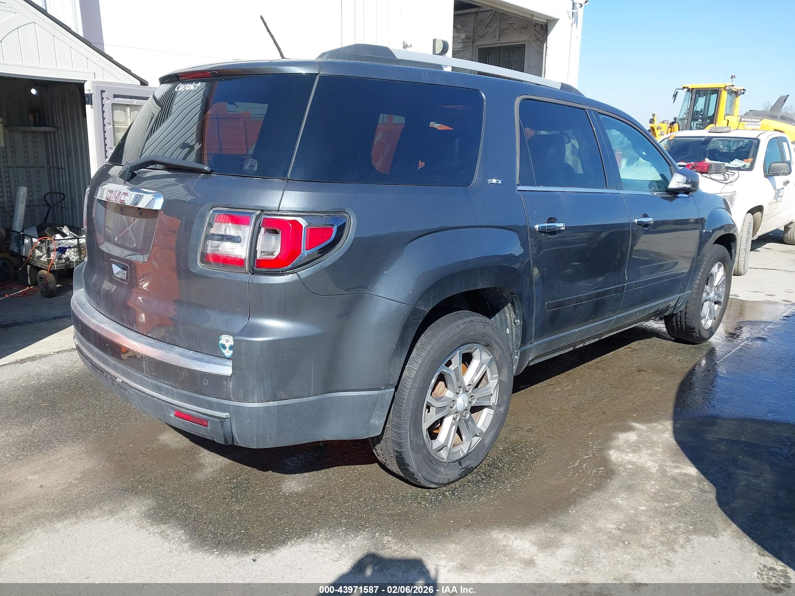 GMC ACADIA image 4