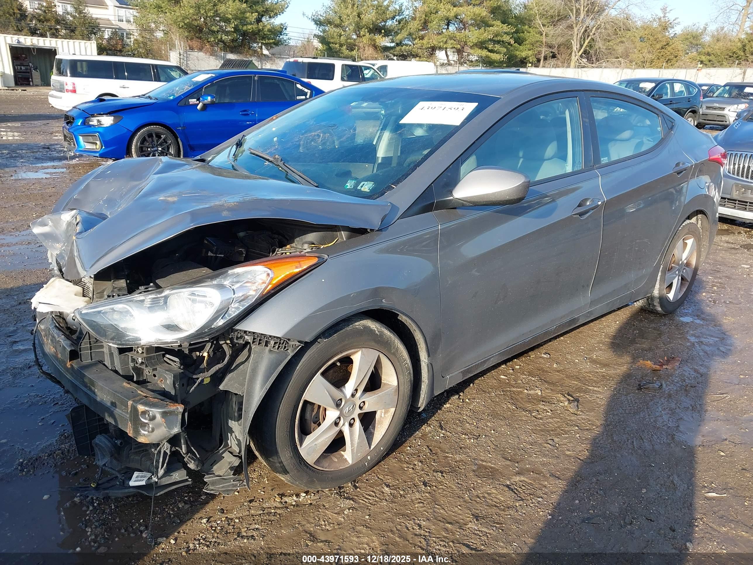 HYUNDAI ELANTRA image 2