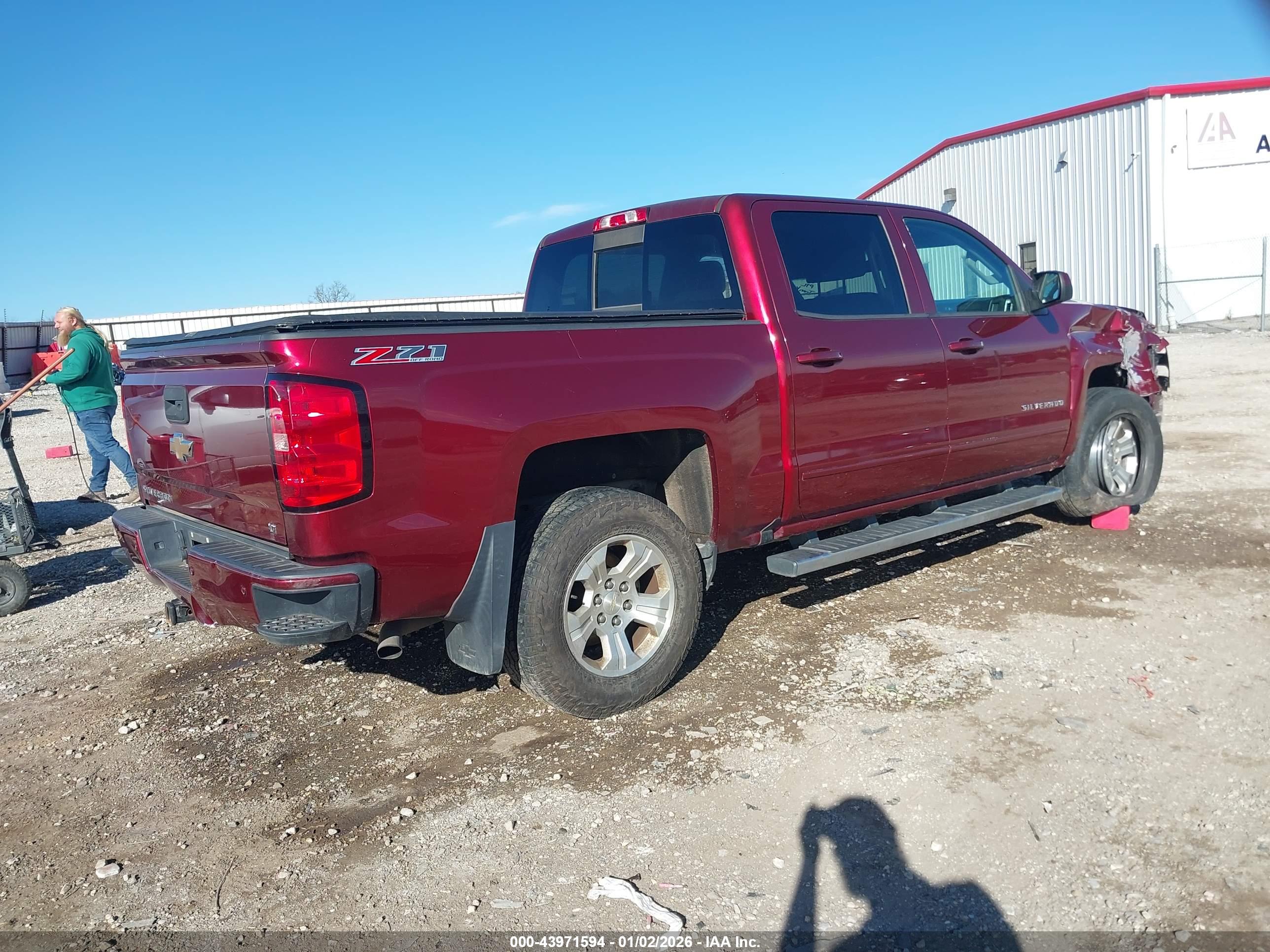 CHEVROLET SILVERADO image 4