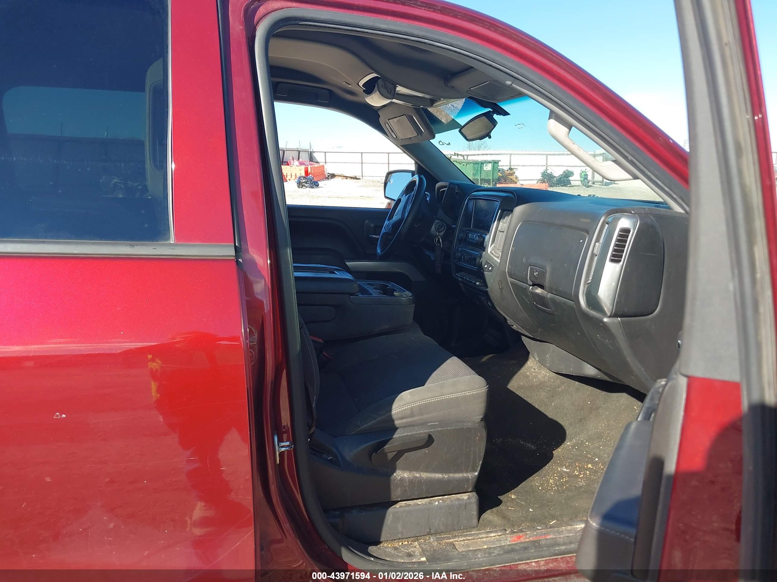 CHEVROLET SILVERADO image 5