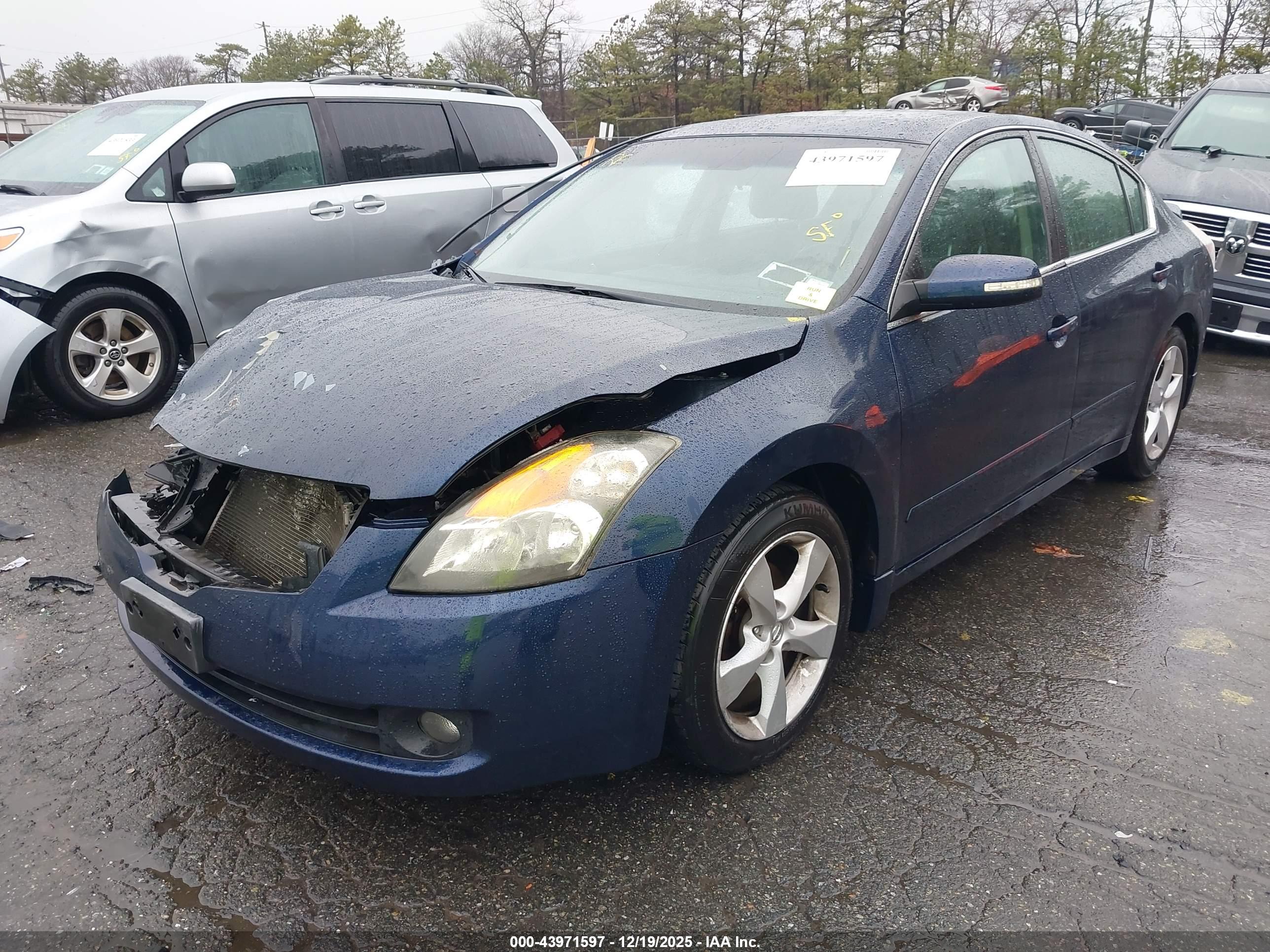 NISSAN ALTIMA image 2