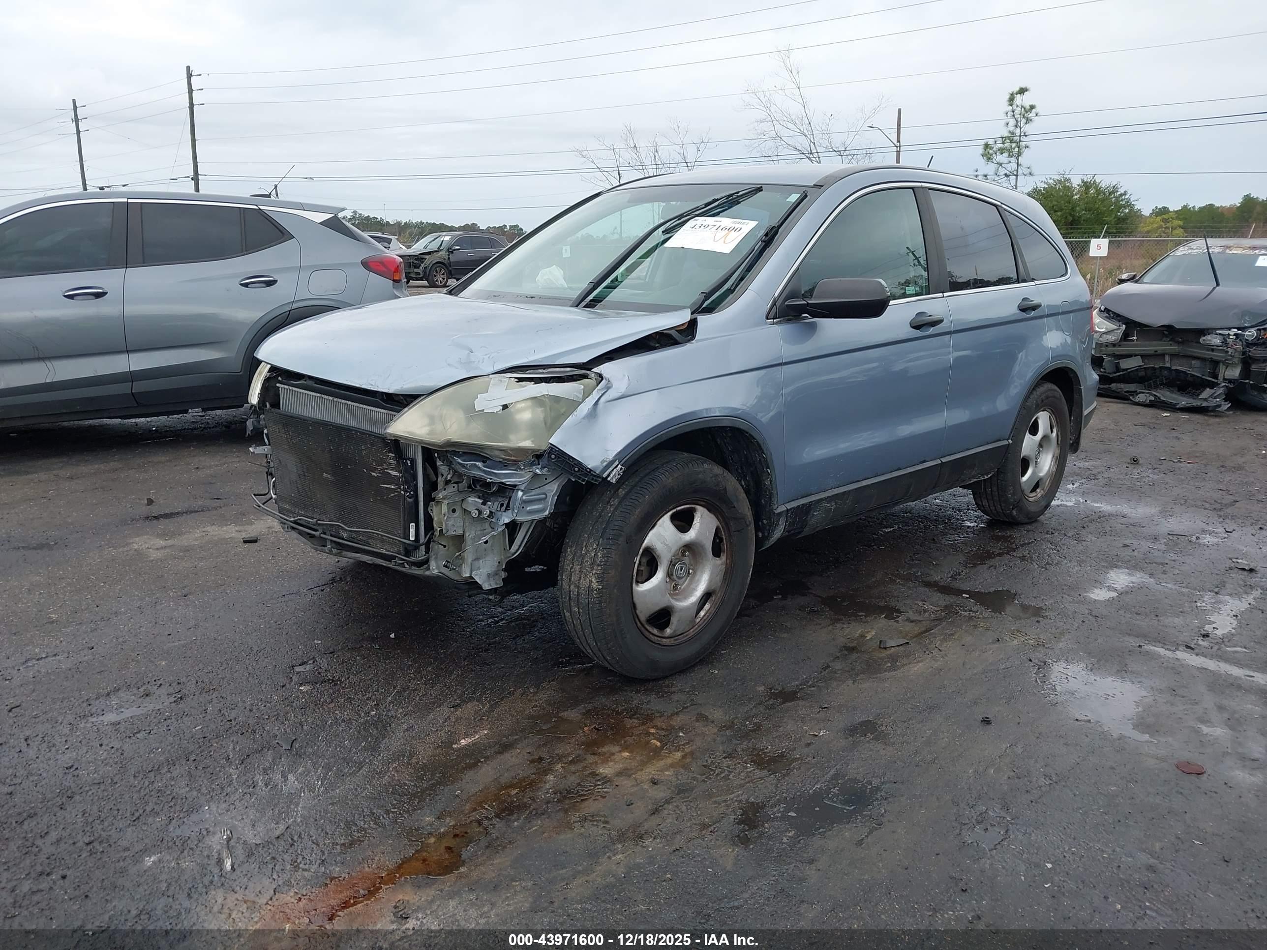 HONDA CR-V image 2