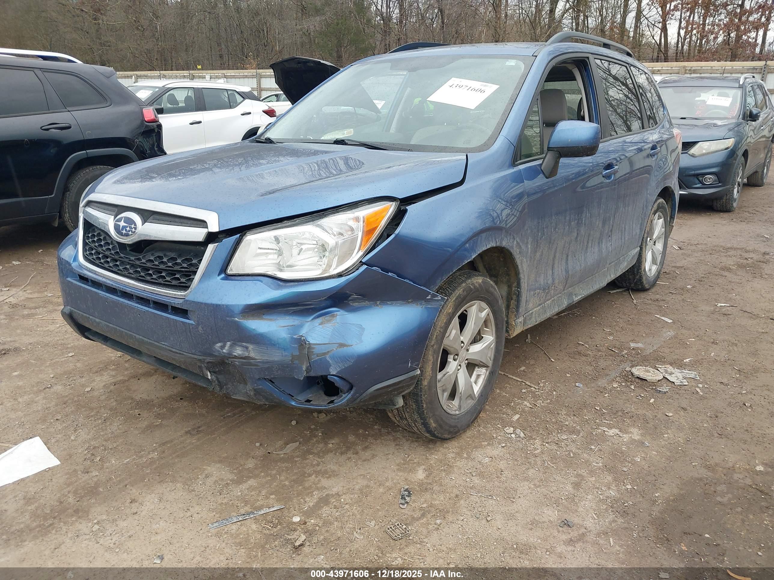 SUBARU FORESTER image 6