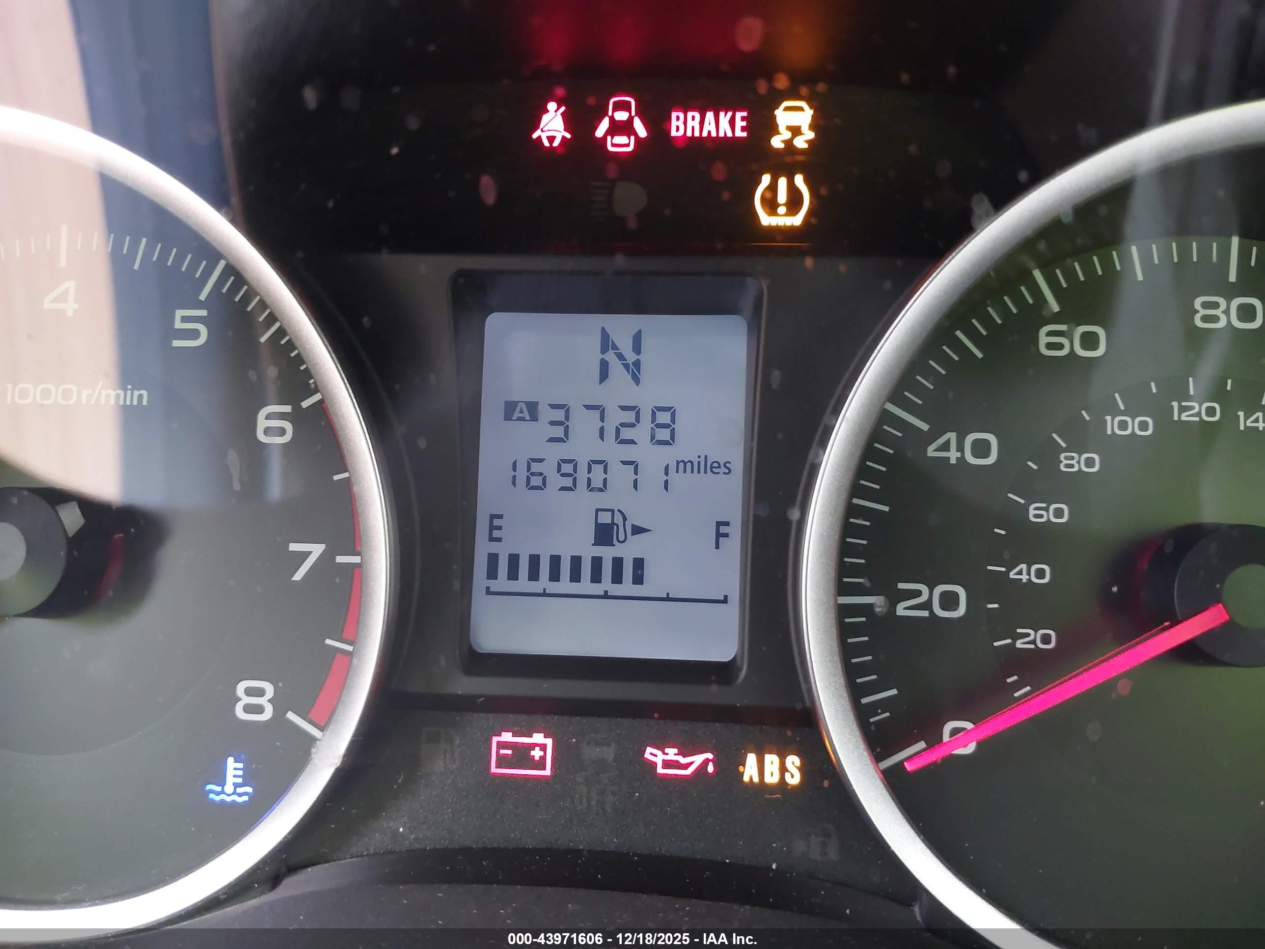SUBARU FORESTER image 7