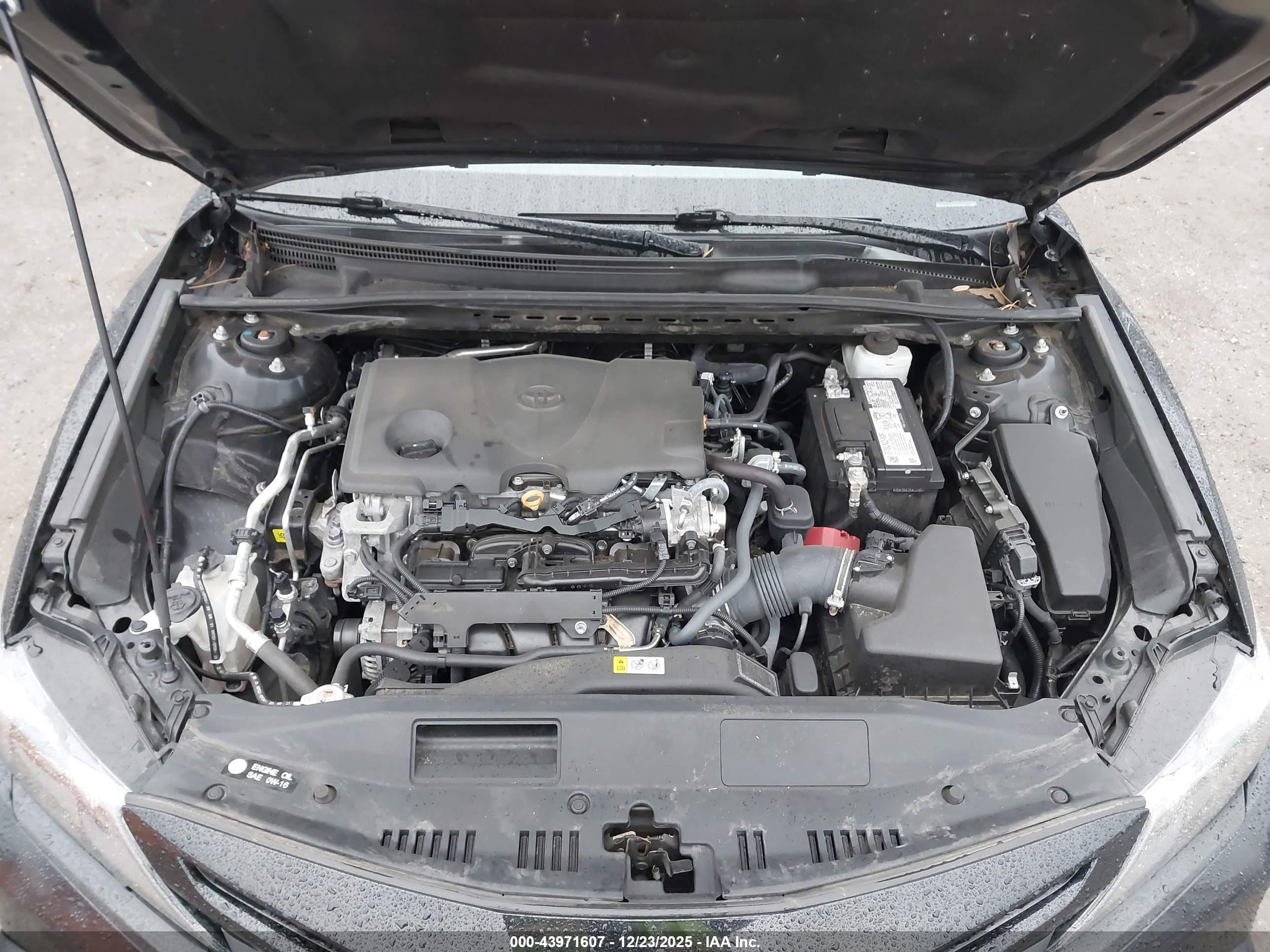 TOYOTA CAMRY image 10