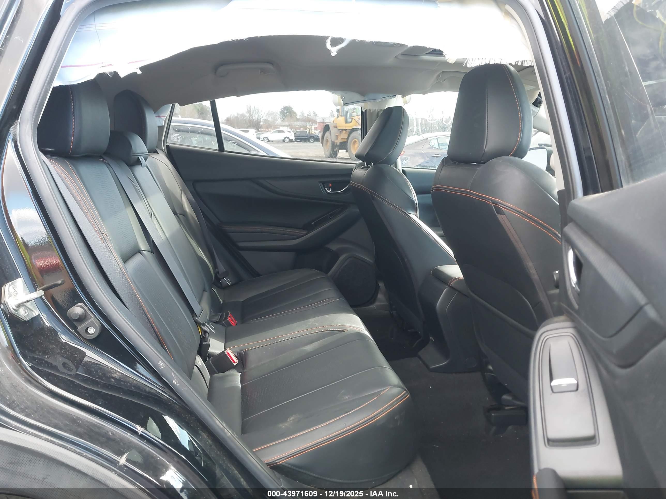 SUBARU CROSSTREK image 8