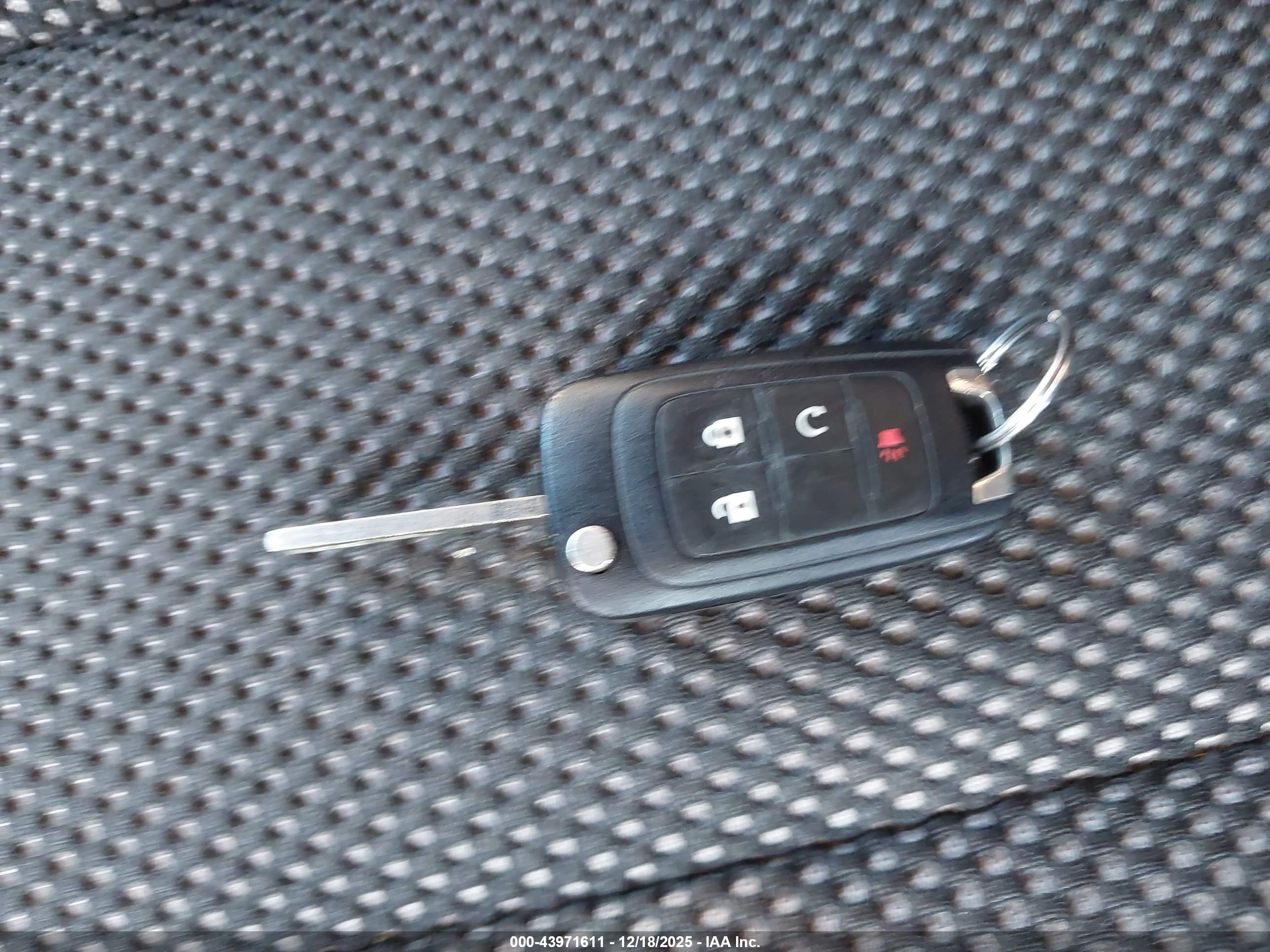 CHEVROLET EQUINOX image 11