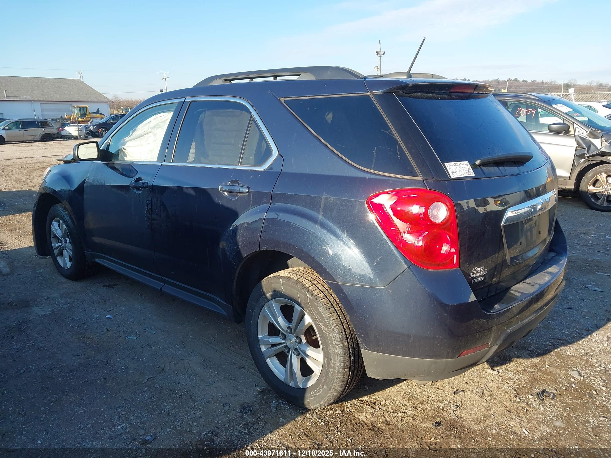 CHEVROLET EQUINOX image 3