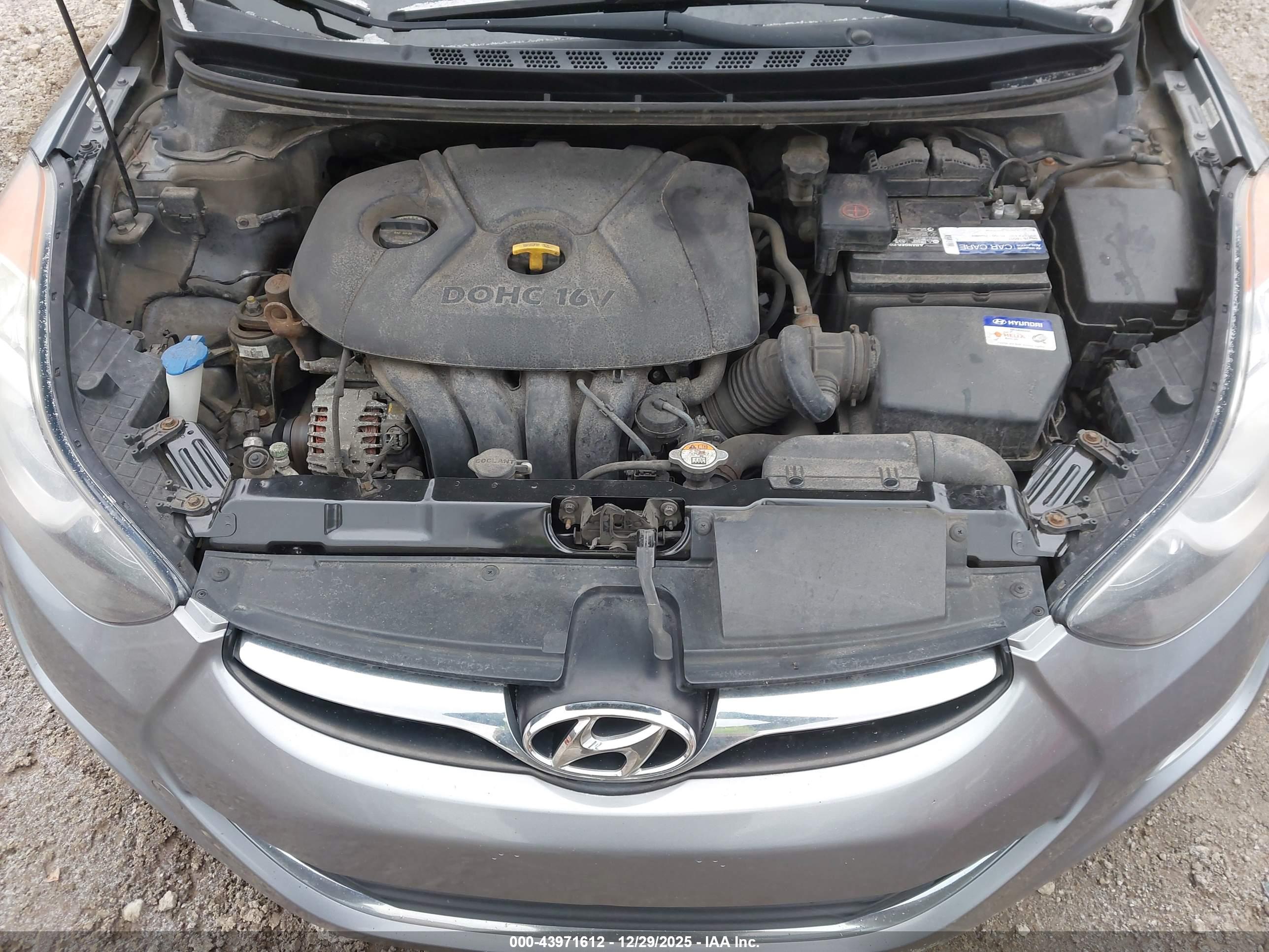 HYUNDAI ELANTRA image 10