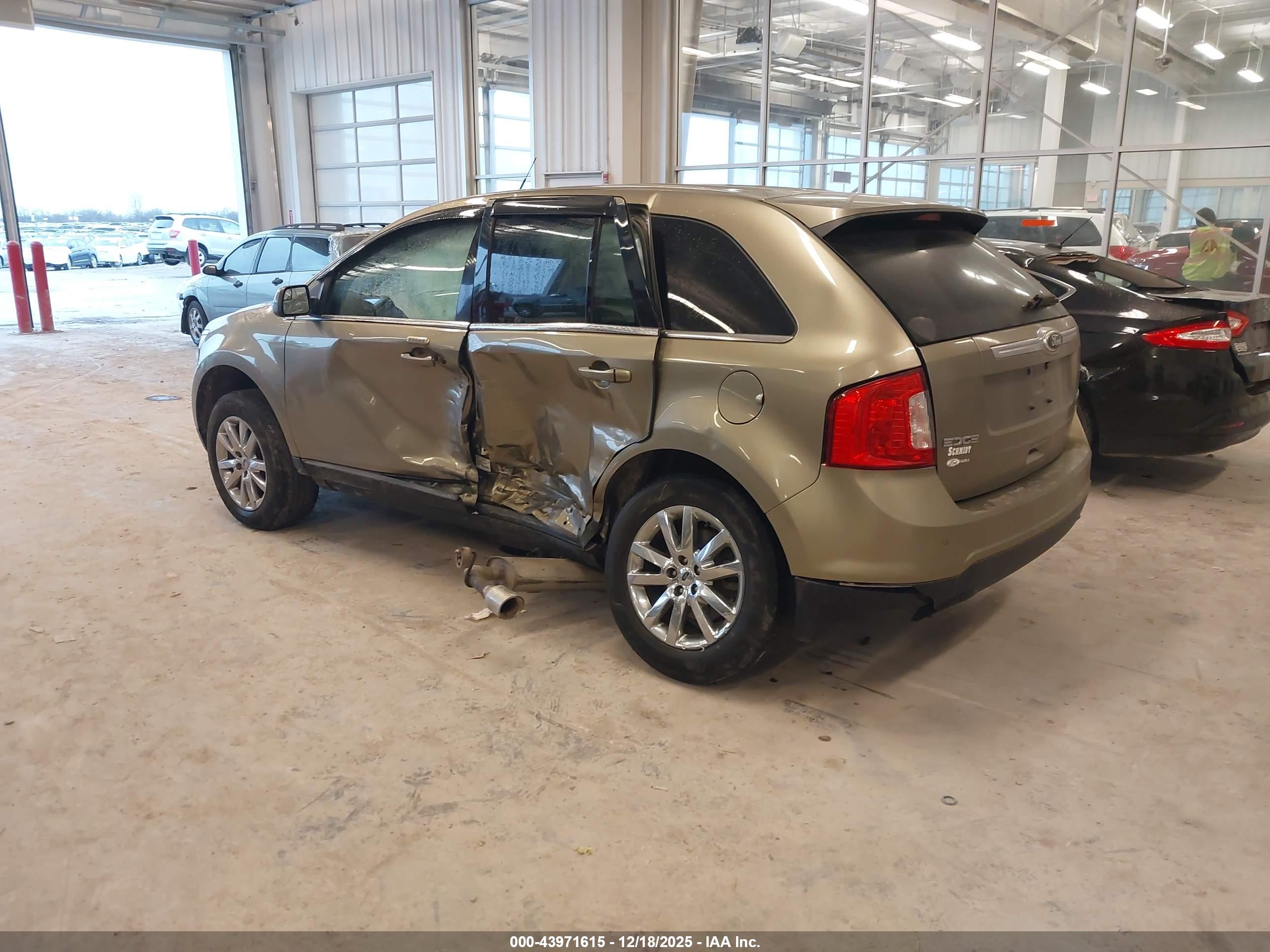 FORD EDGE image 3
