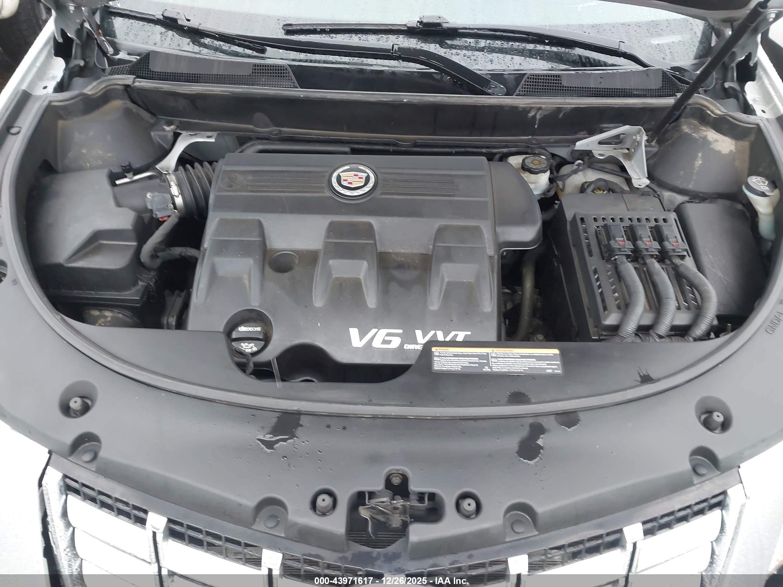 CADILLAC SRX image 10