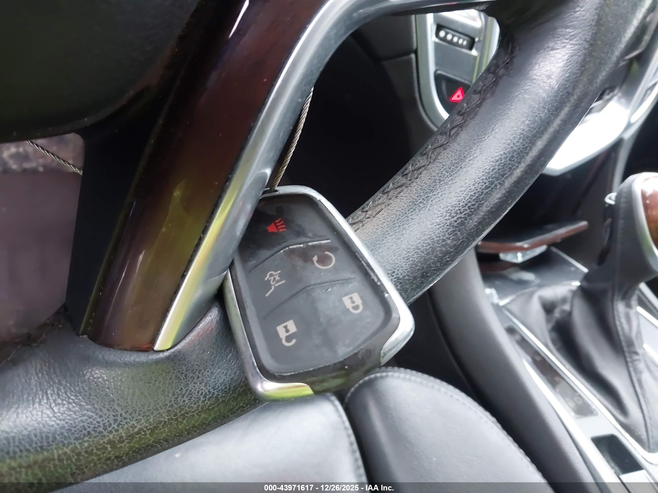 CADILLAC SRX image 11