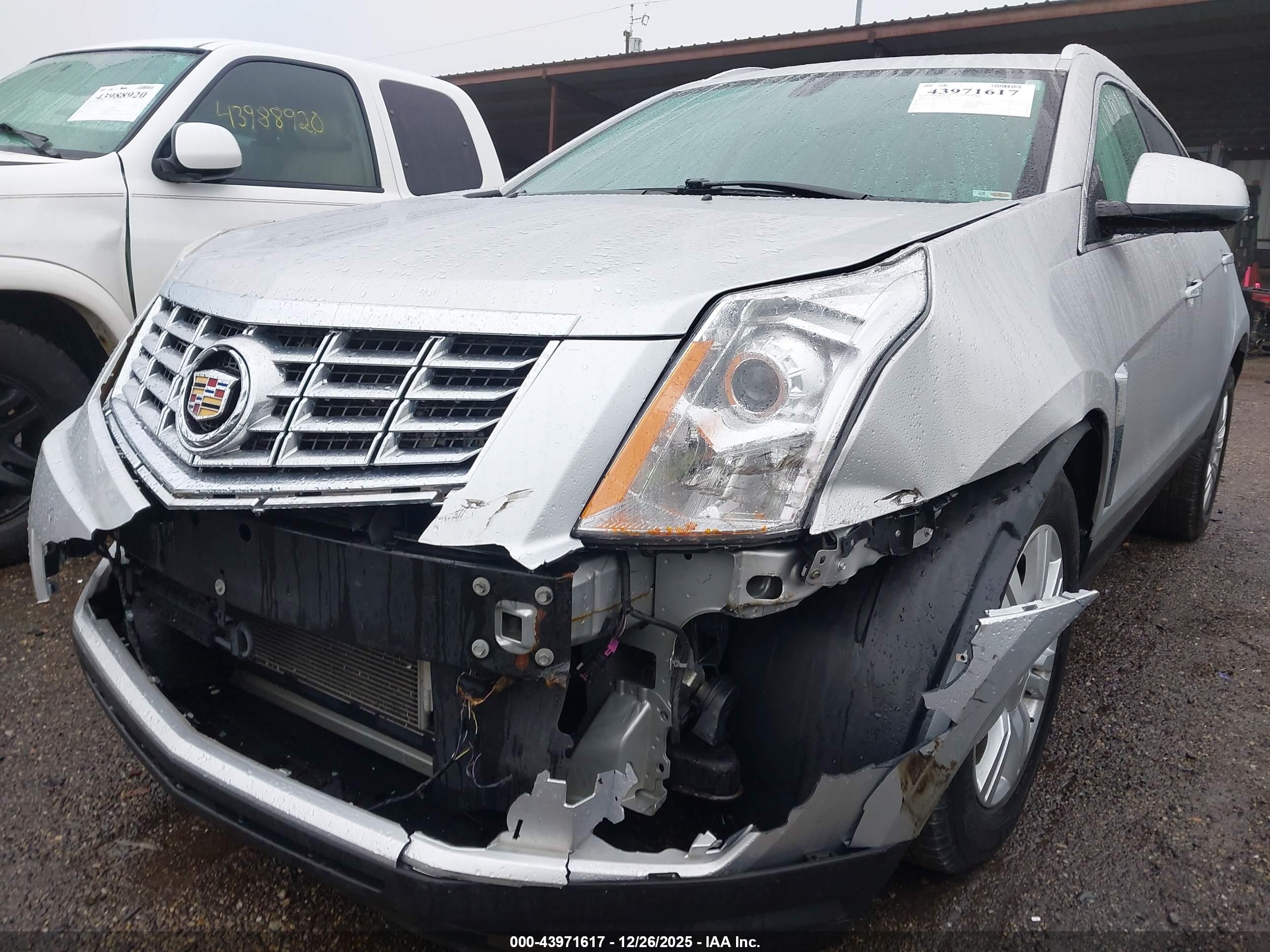 CADILLAC SRX image 6