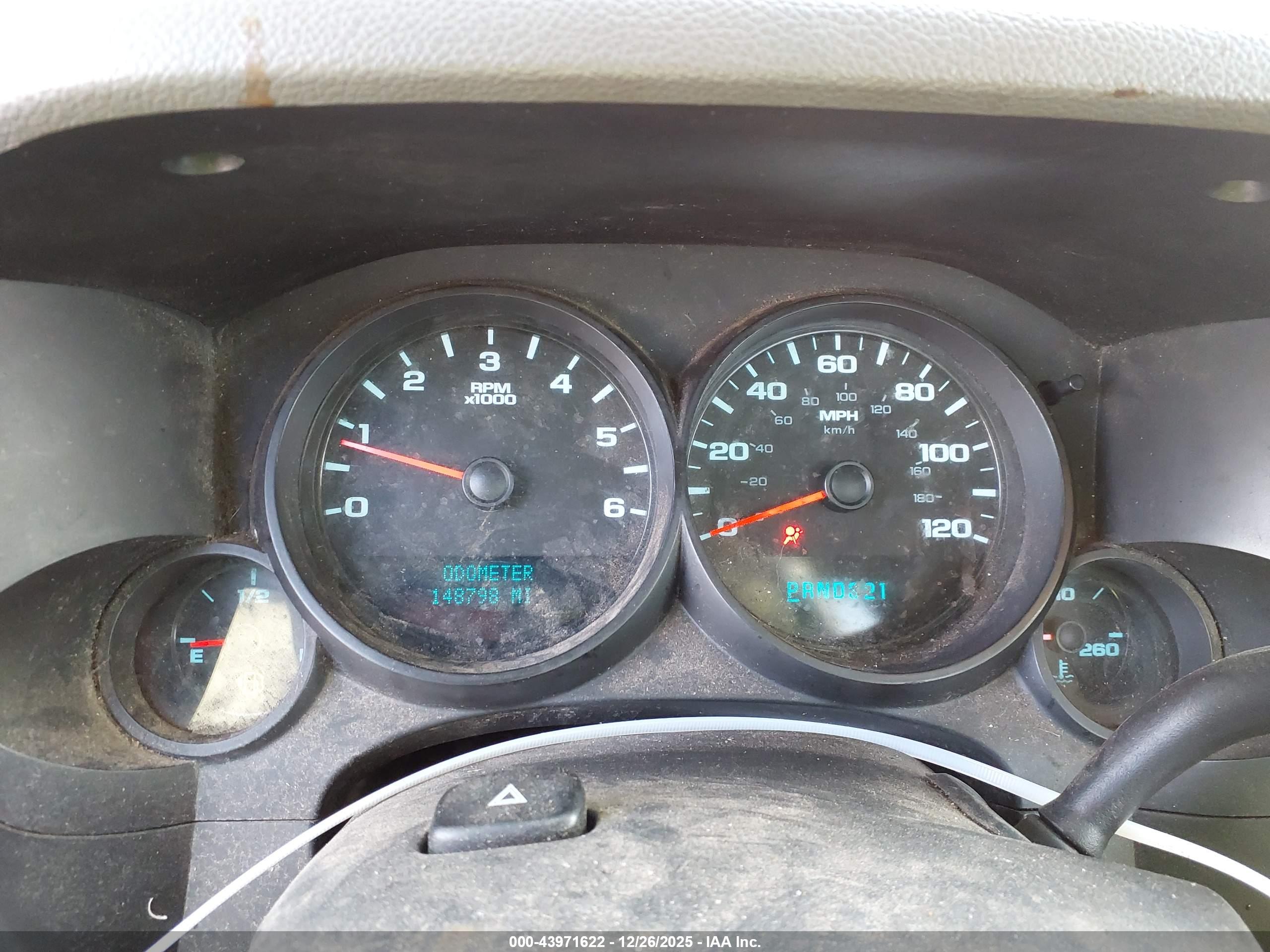 CHEVROLET SILVERADO image 7