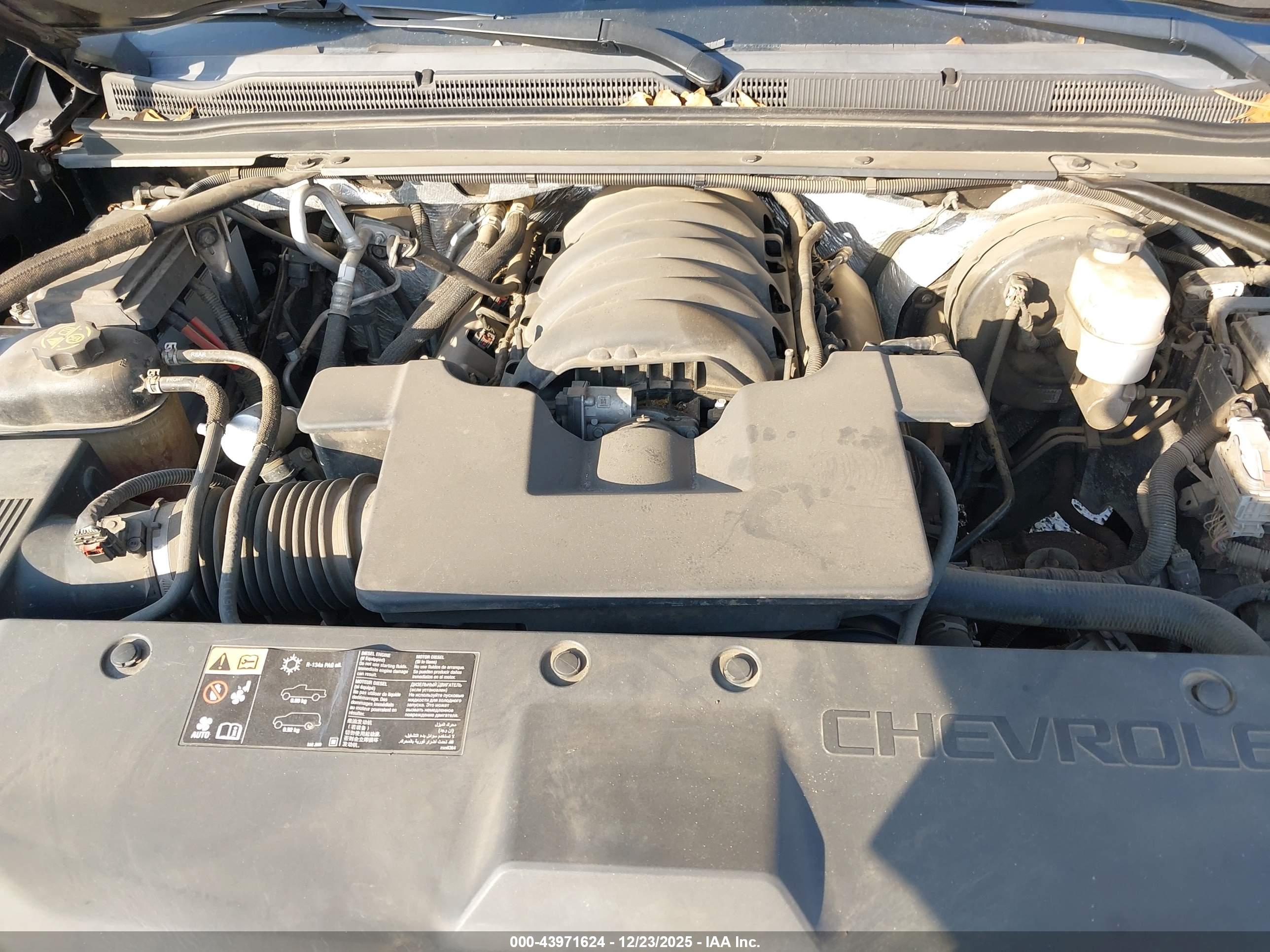 CHEVROLET TAHOE image 10