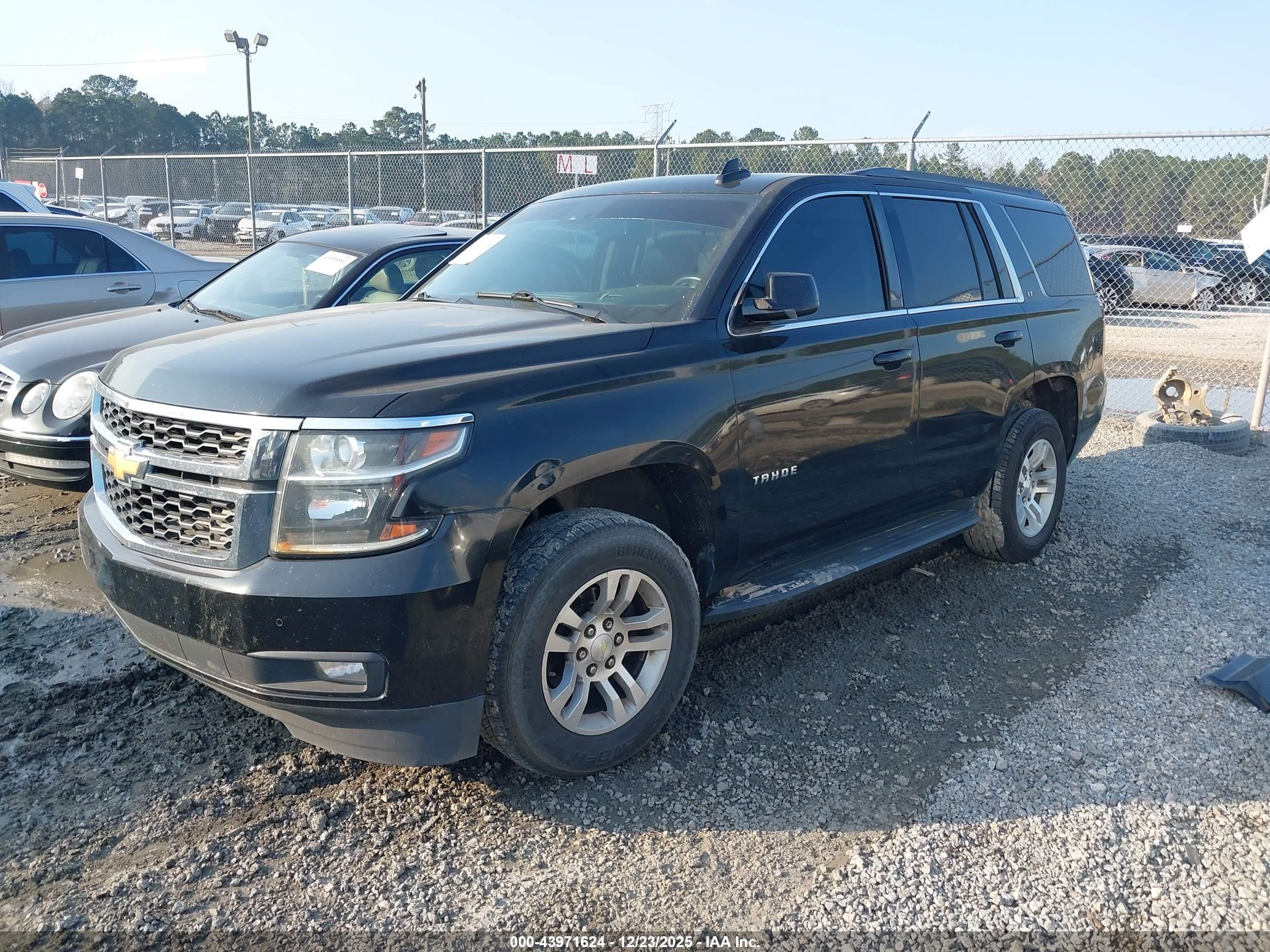 CHEVROLET TAHOE image 2