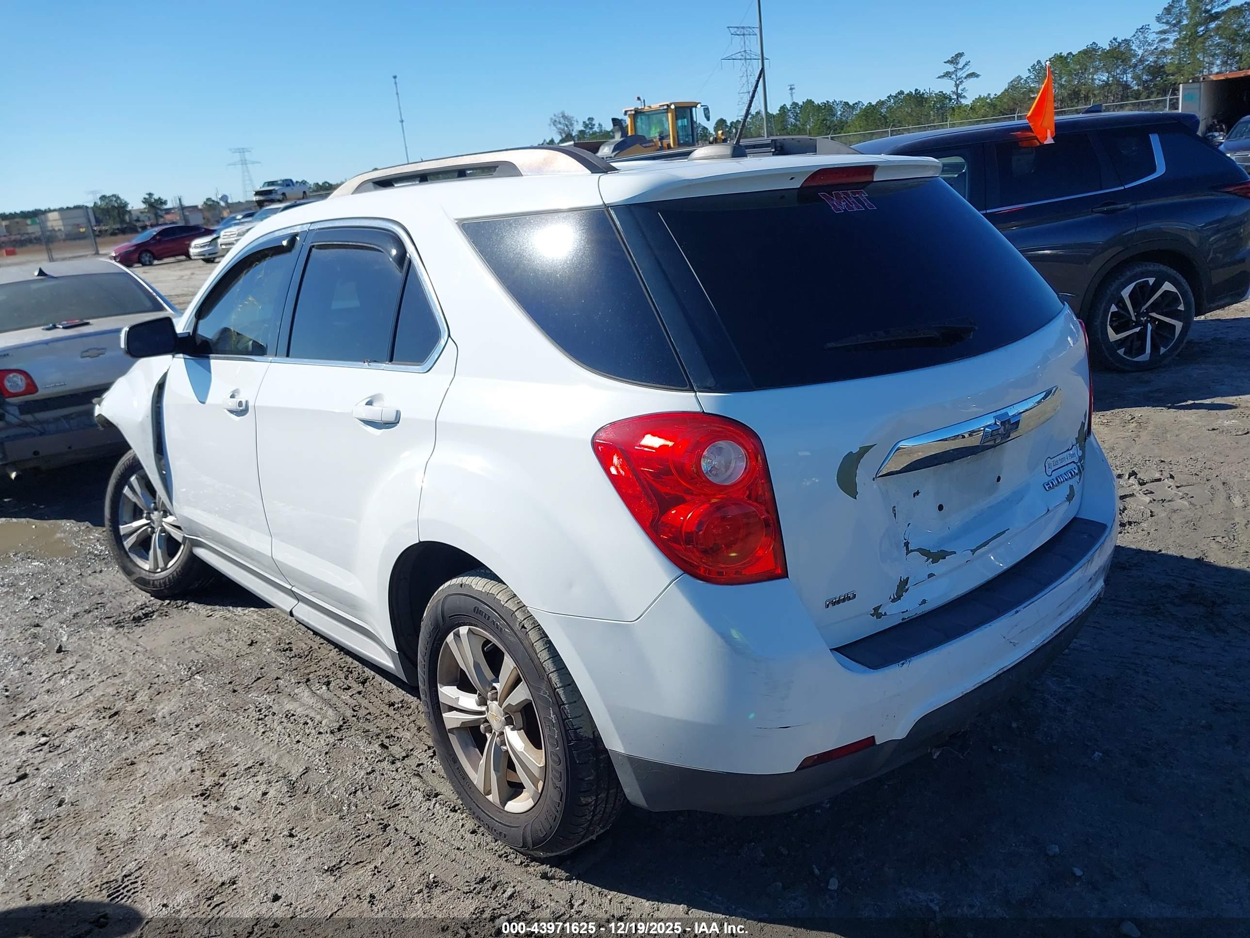 CHEVROLET EQUINOX image 3