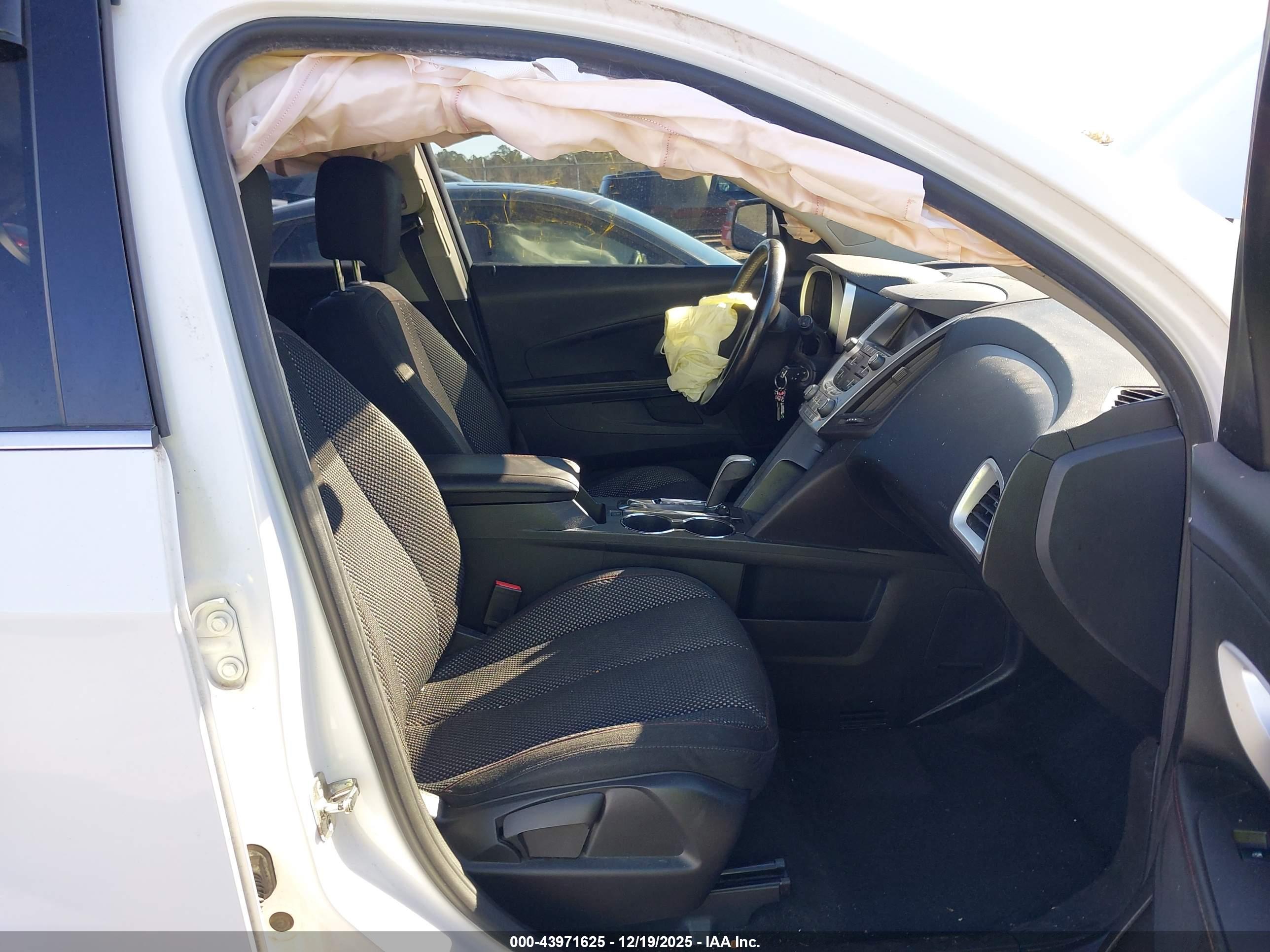 CHEVROLET EQUINOX image 5