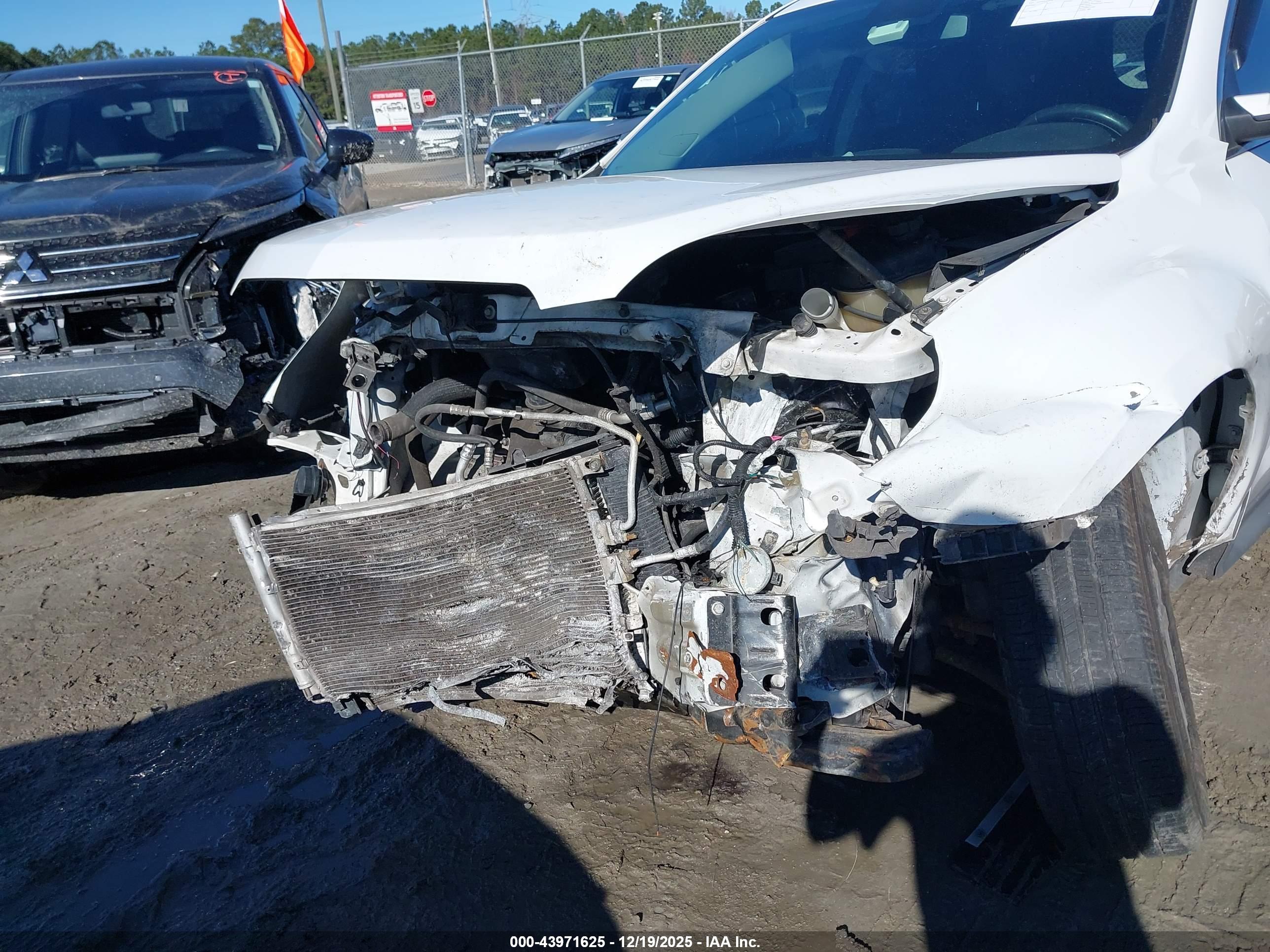 CHEVROLET EQUINOX image 6