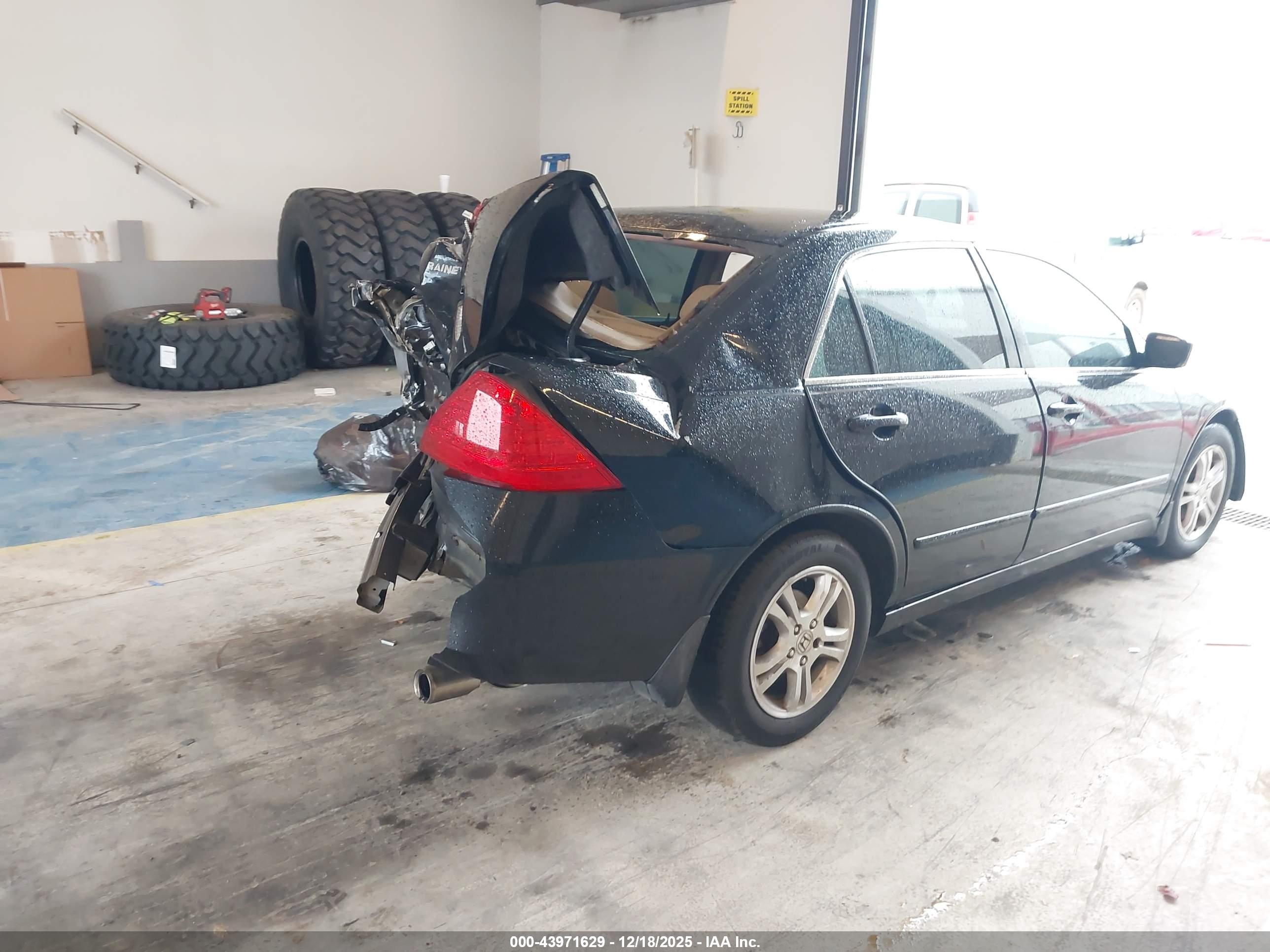 HONDA ACCORD image 4