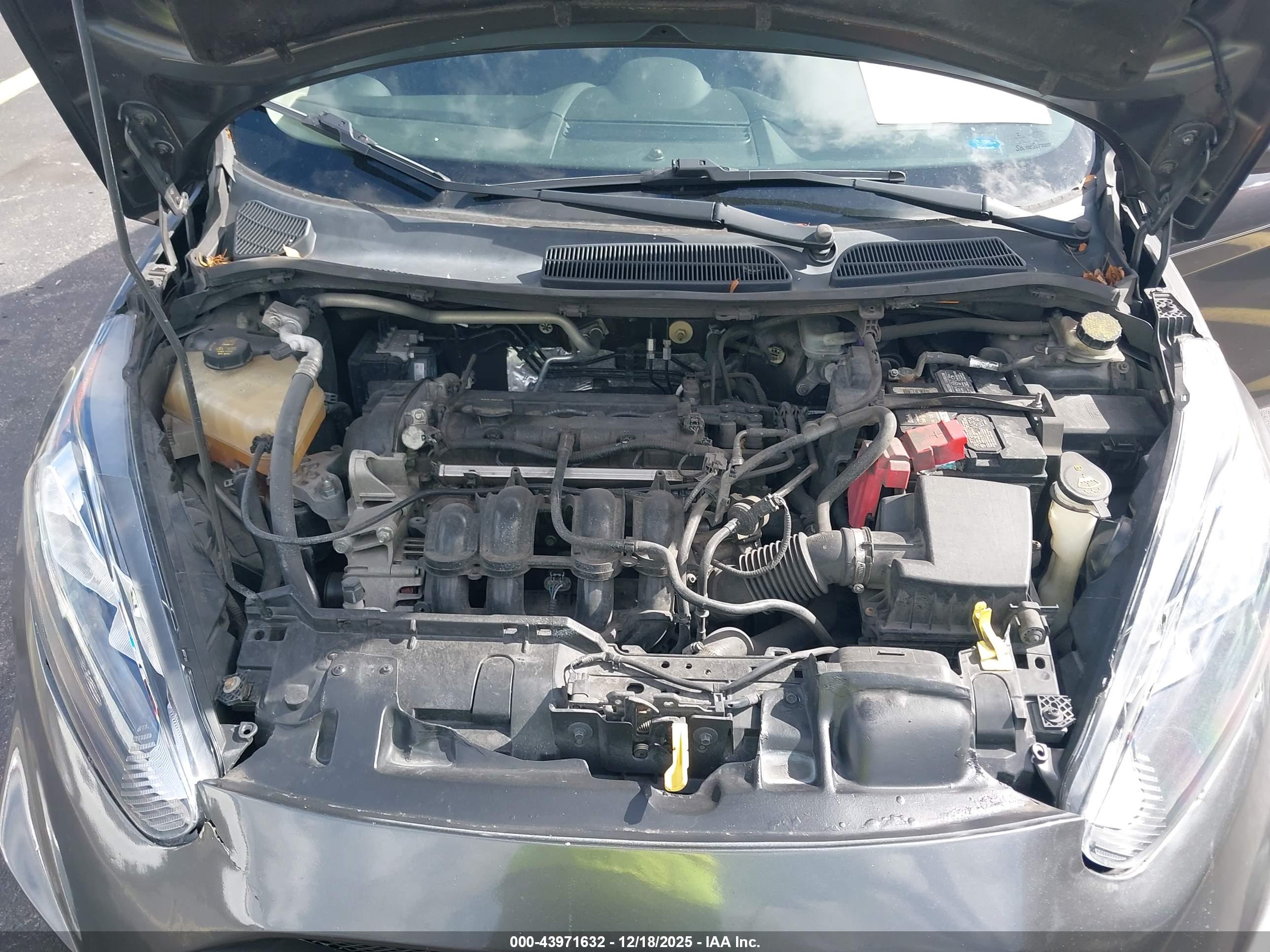 FORD FIESTA image 10