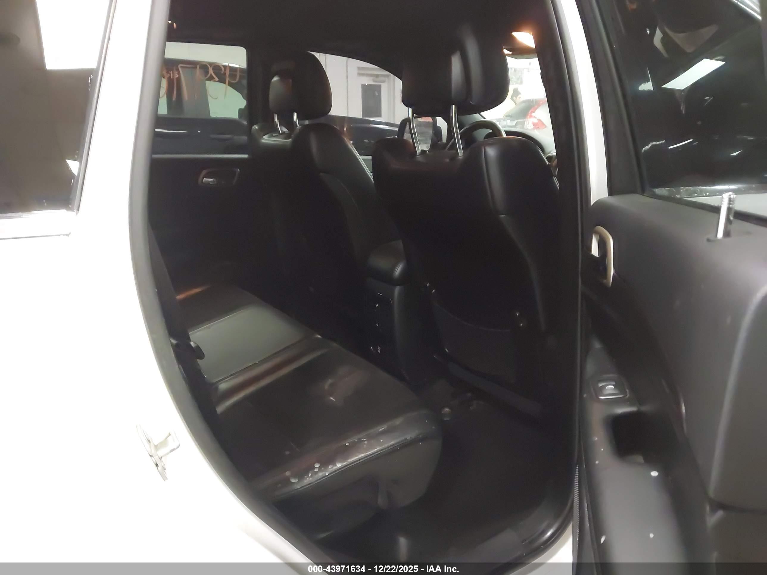 JEEP GRAND image 8
