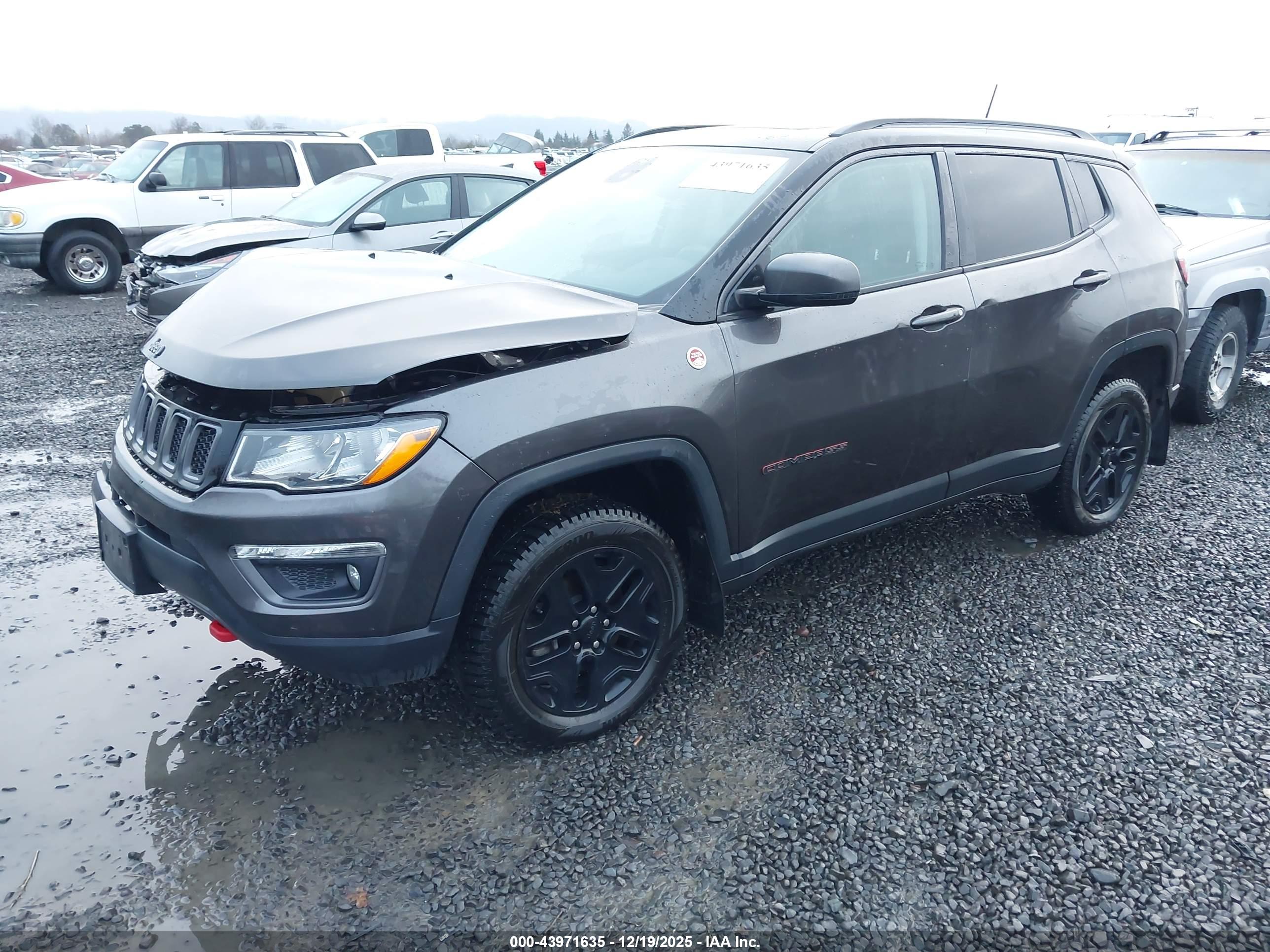 JEEP COMPASS image 2