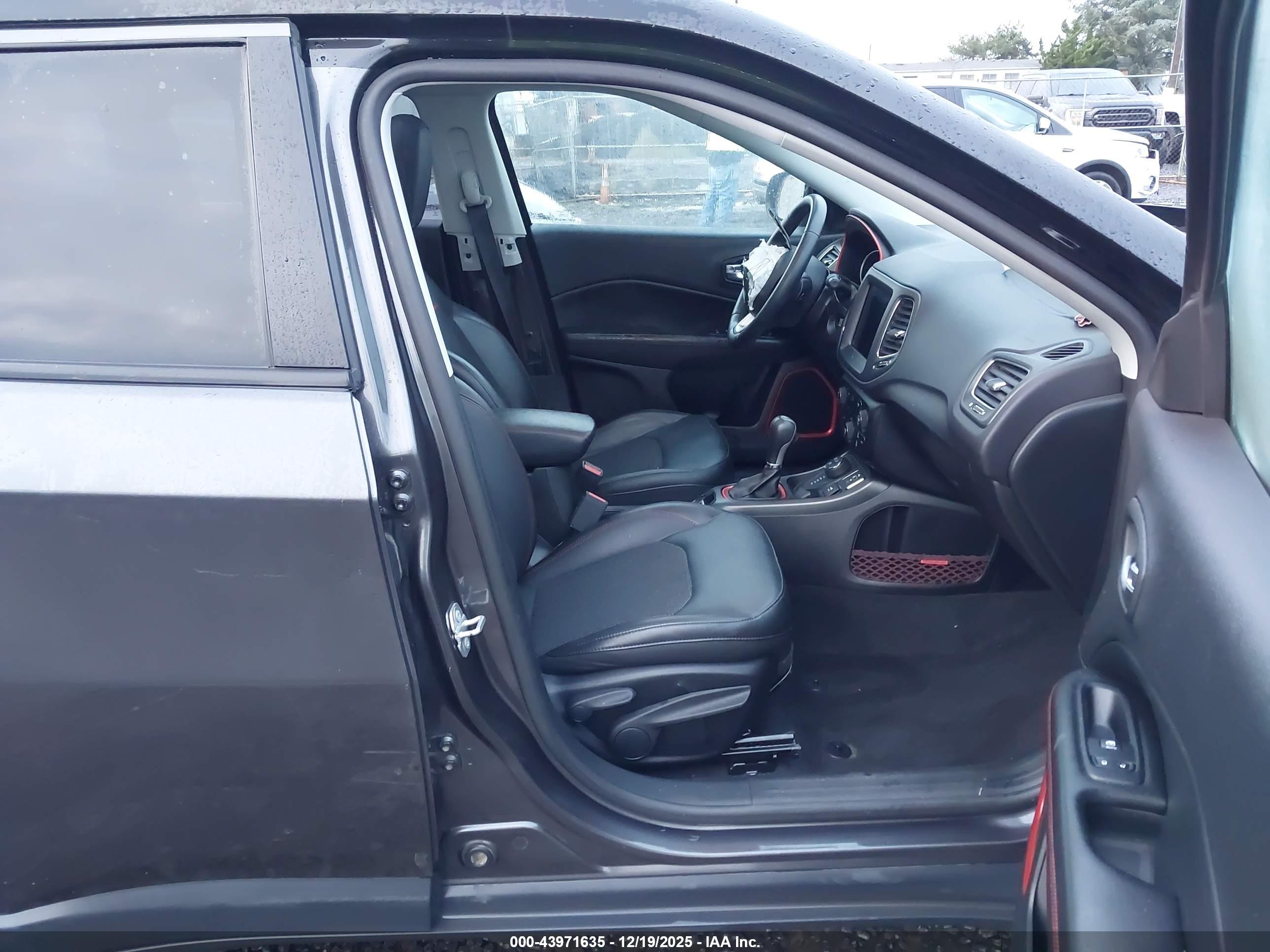 JEEP COMPASS image 5