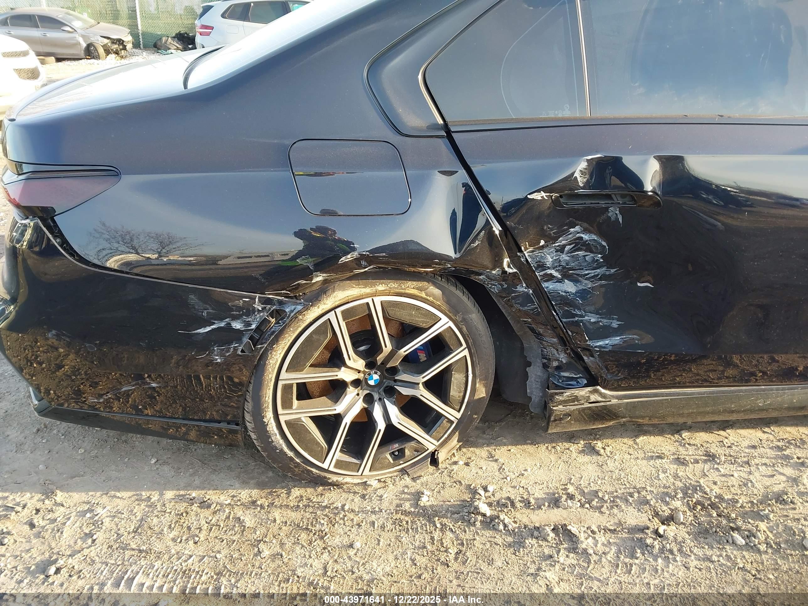 BMW 740I image 6