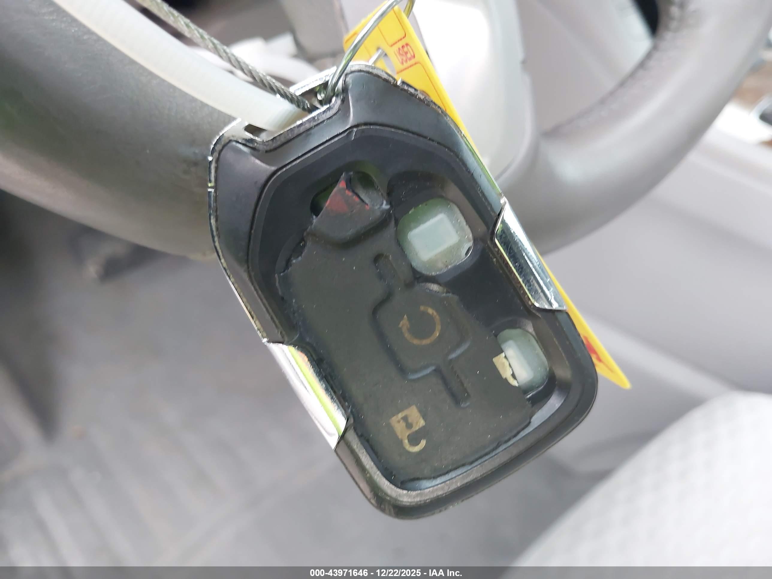 GMC ACADIA image 11