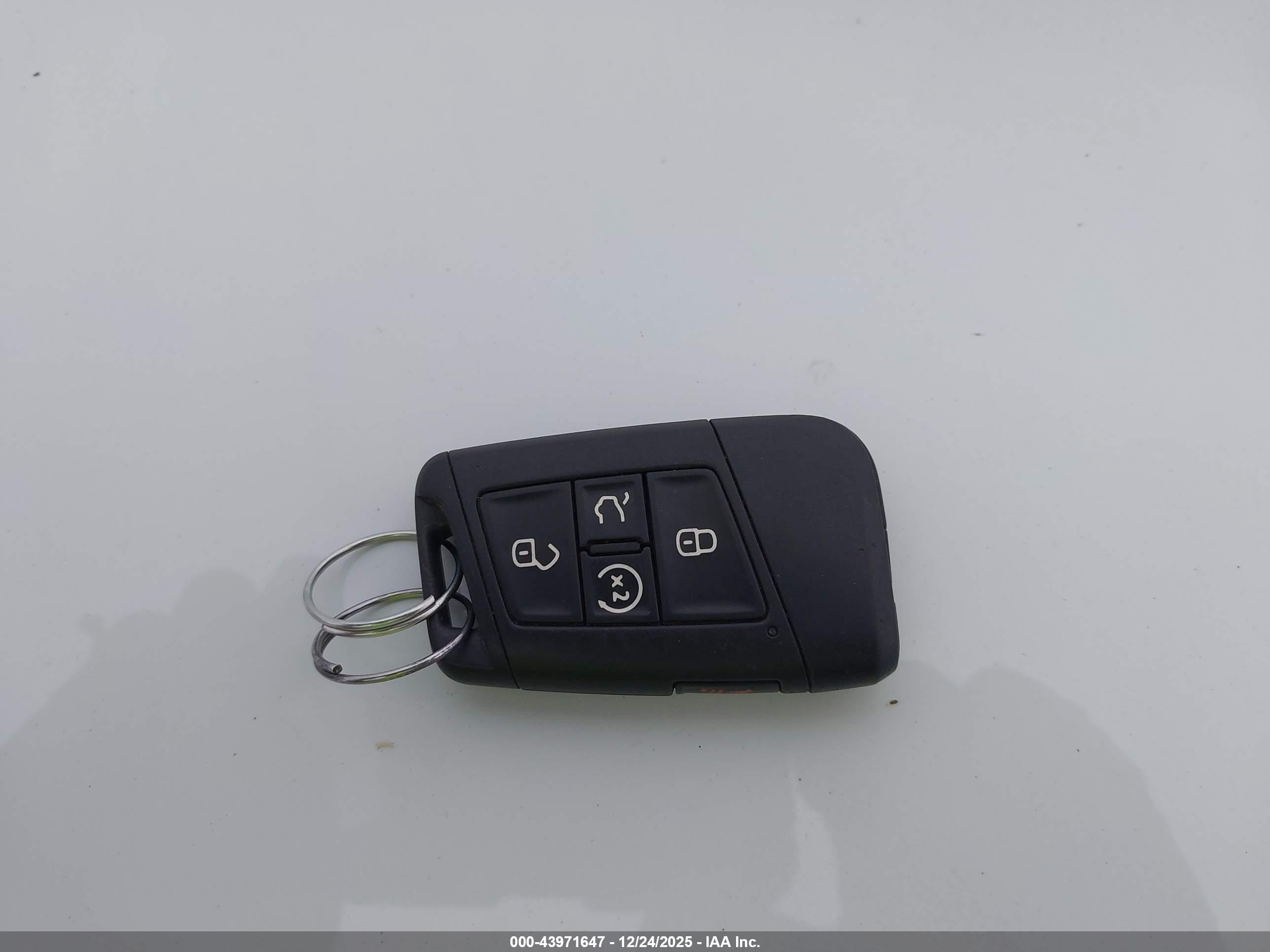 VOLKSWAGEN ATLAS image 11