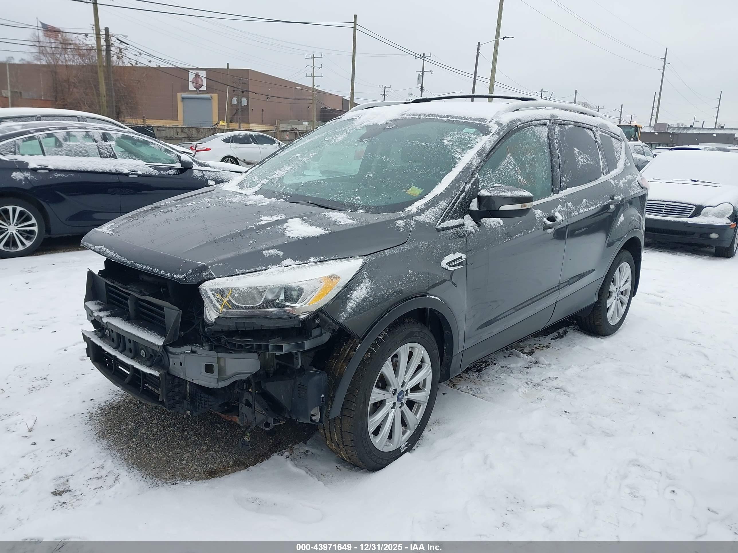 FORD ESCAPE image 2