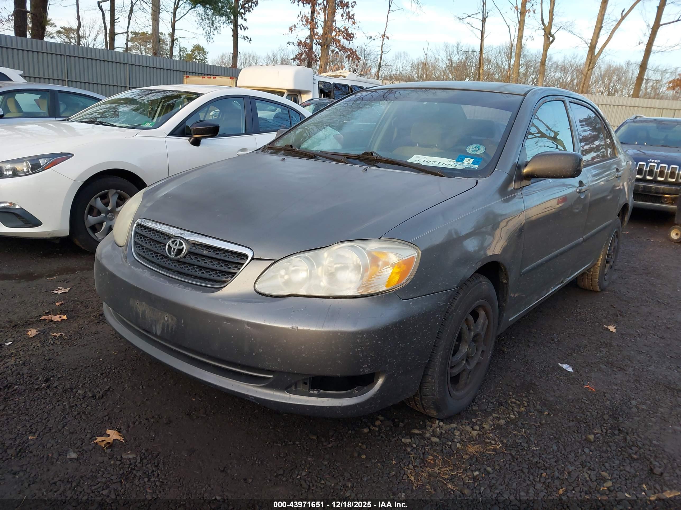 TOYOTA COROLLA image 2