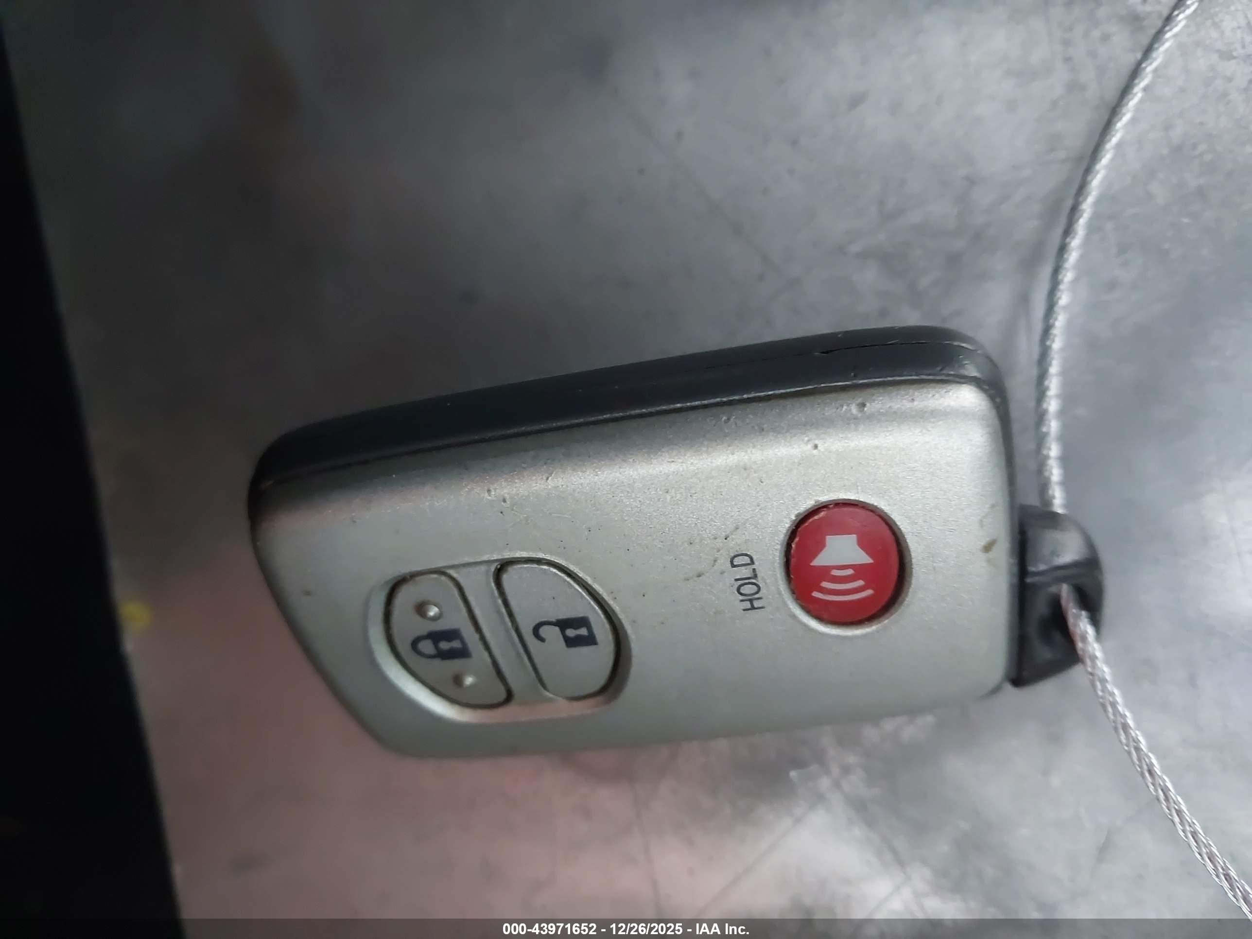 TOYOTA 4RUNNER image 11