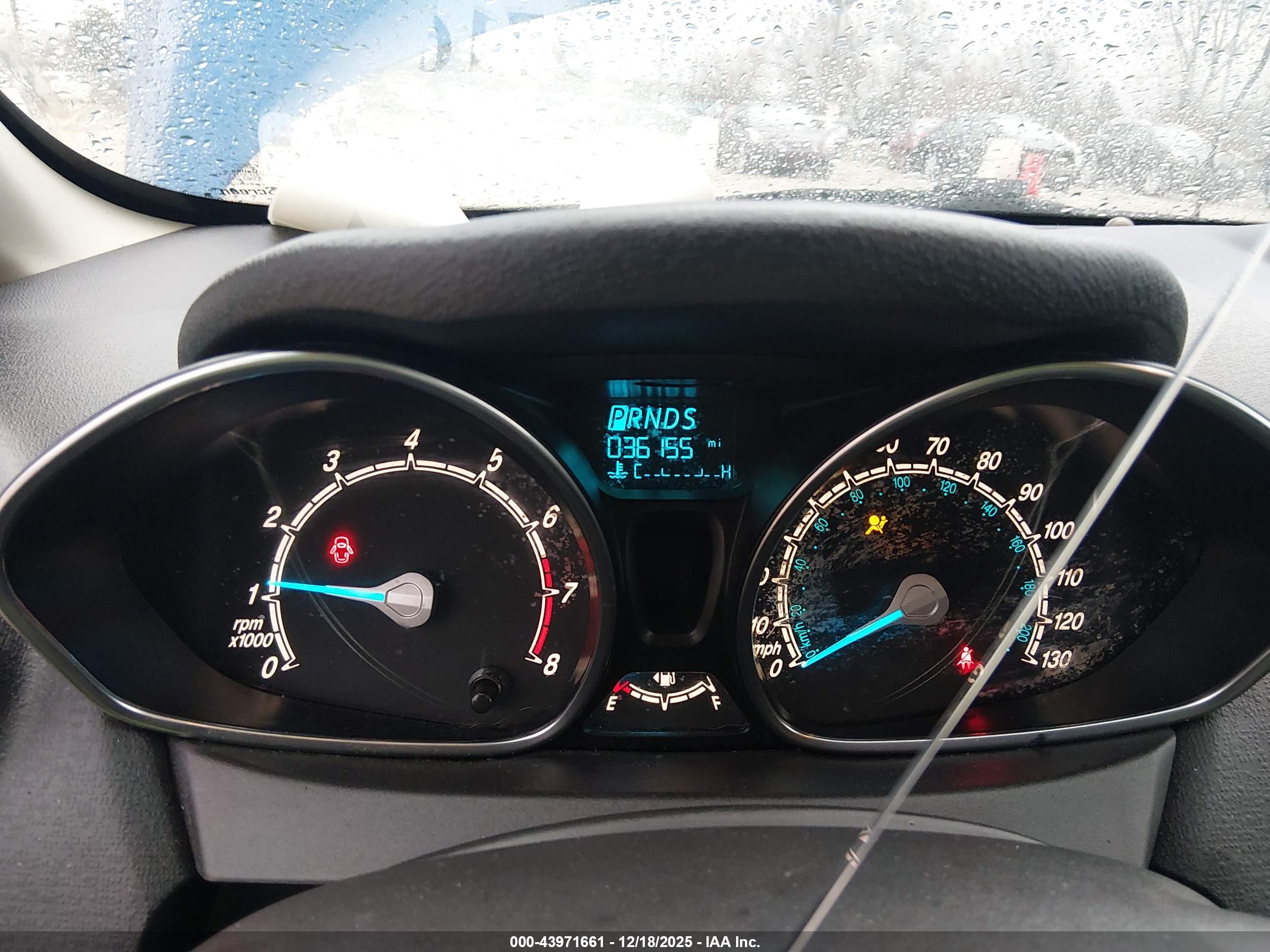 FORD FIESTA image 7