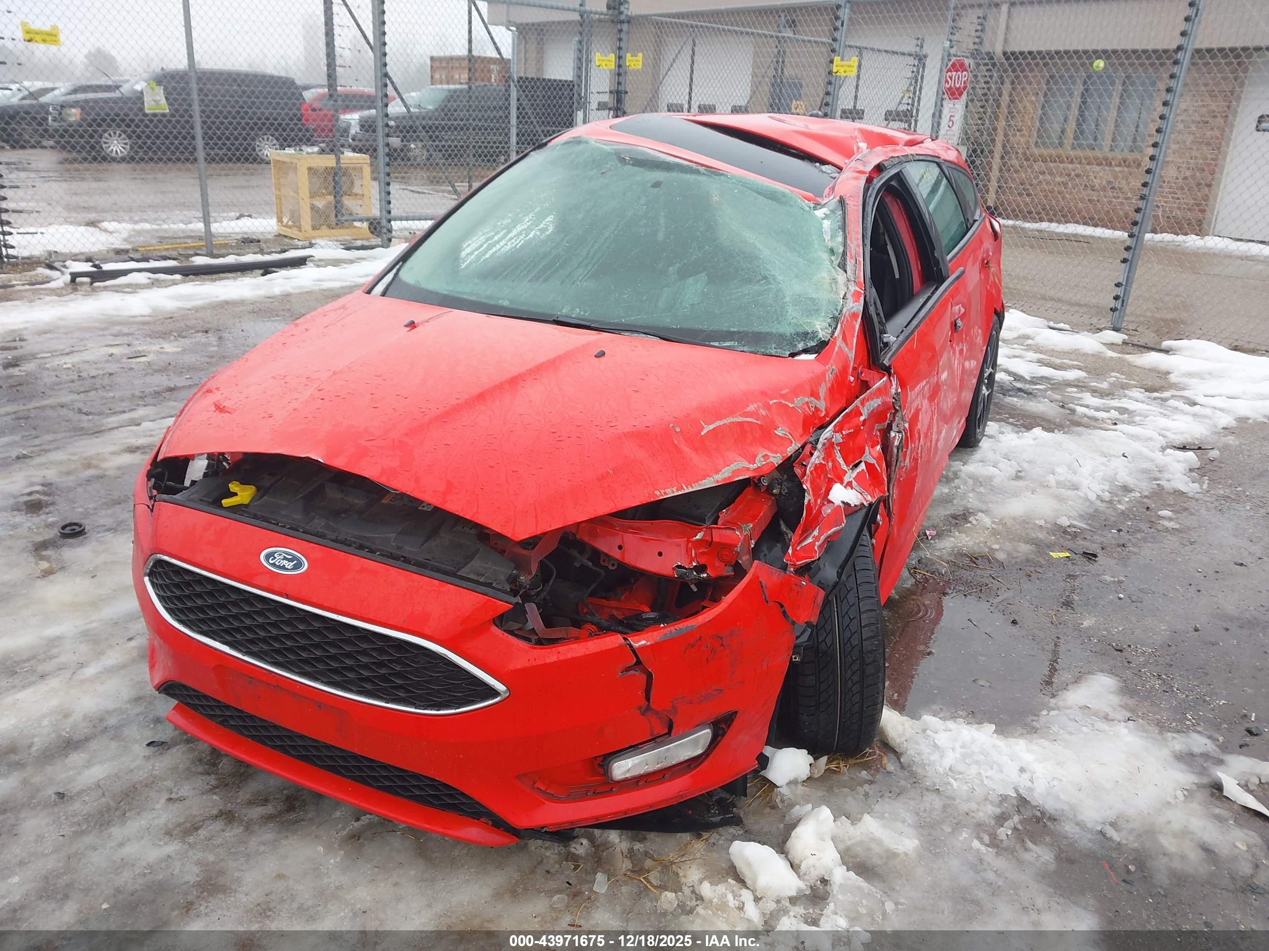 FORD FOCUS image 6